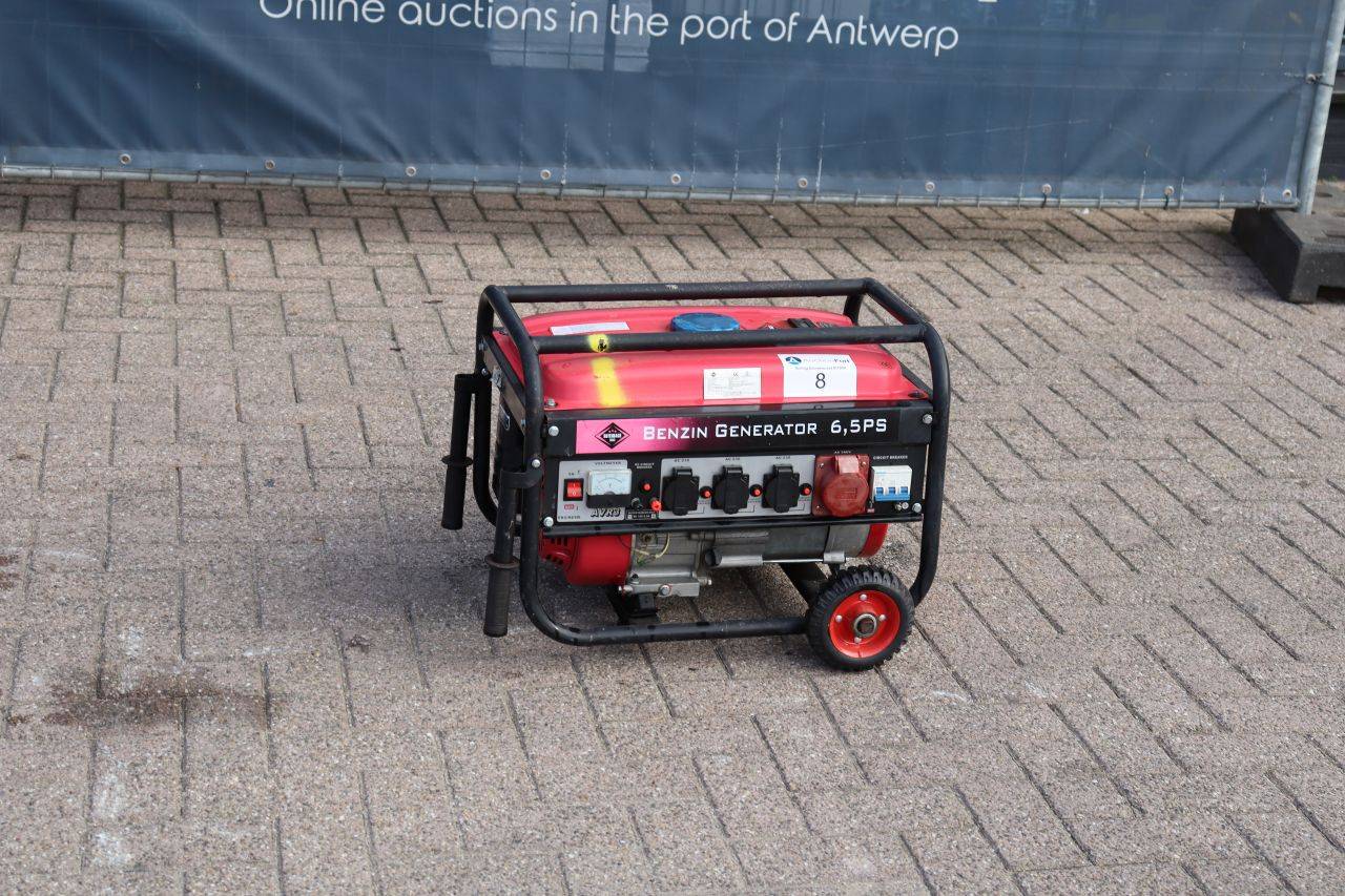 Generatore di corrente alternata FO-65 a benzina, anno 2012, 3 kVA