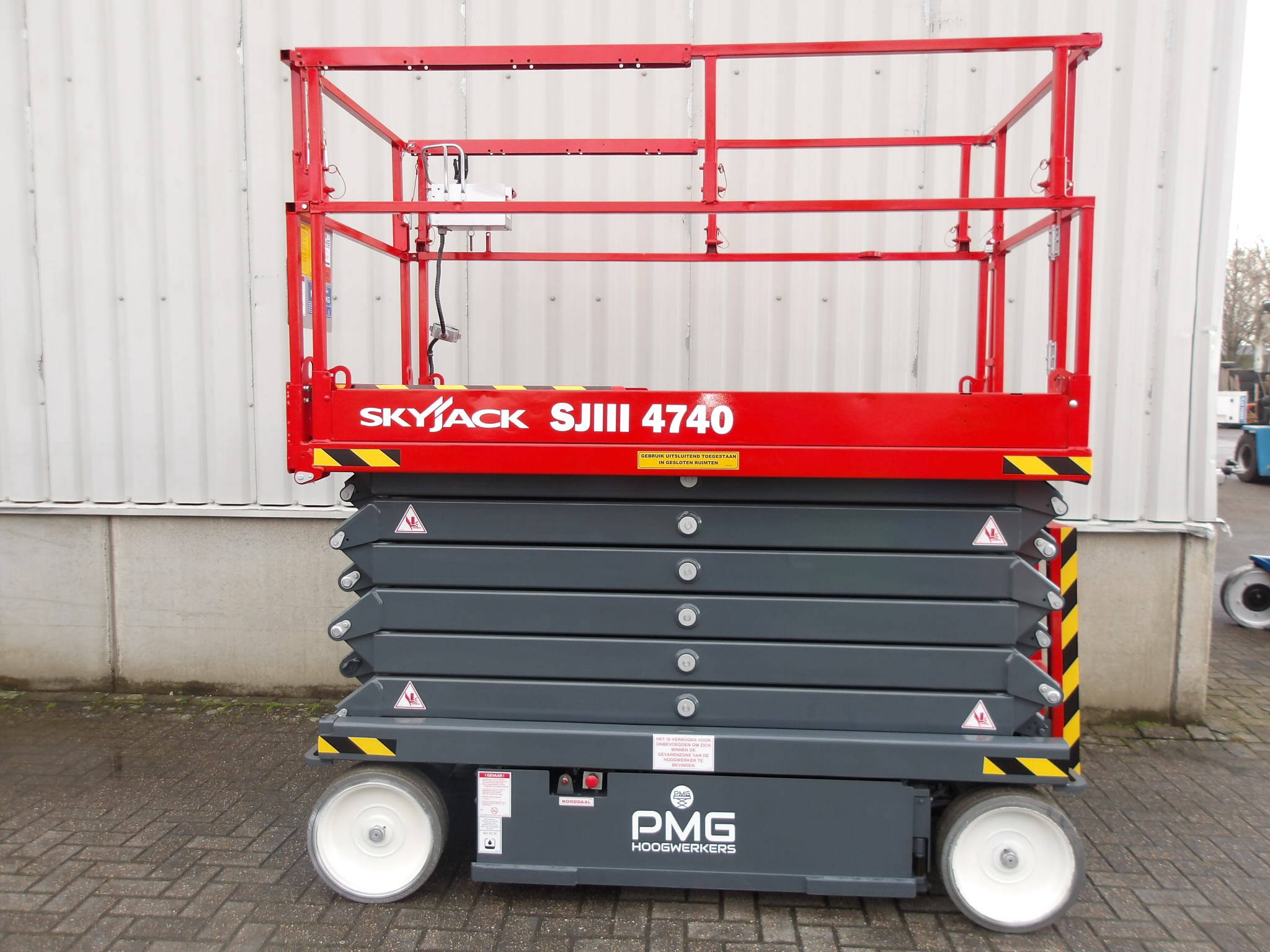 Skyjack SJ4740 Scissor Lift 13.69m Electric 2016