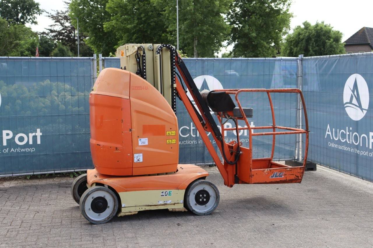 JLG Toucan 10E Electric Mast Lift 10.10m 2011