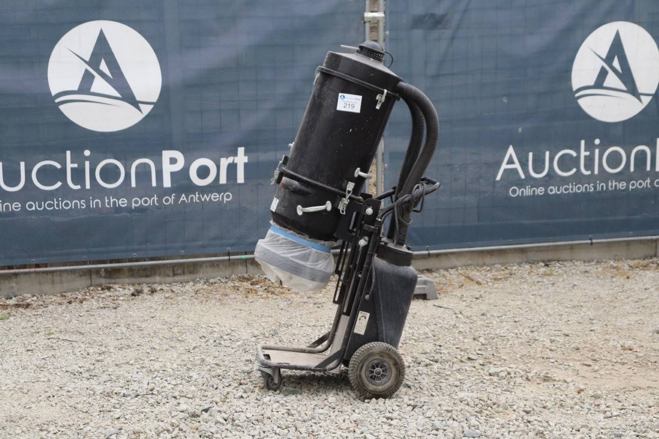 Concrete vacuum cleaner Pullman Ermator HTC 26 D Electric
