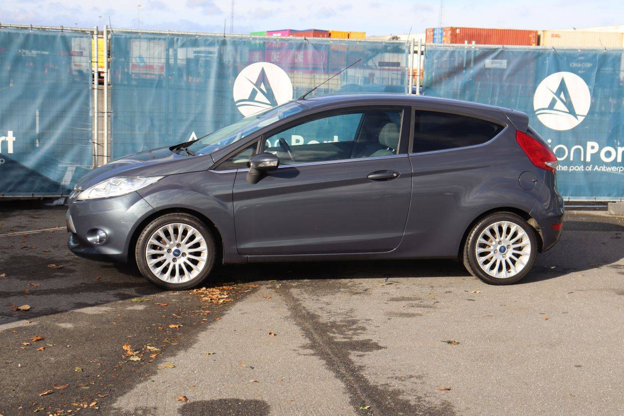 Pkw Ford Fiesta Benzin 60 PS 2012 (Marge)