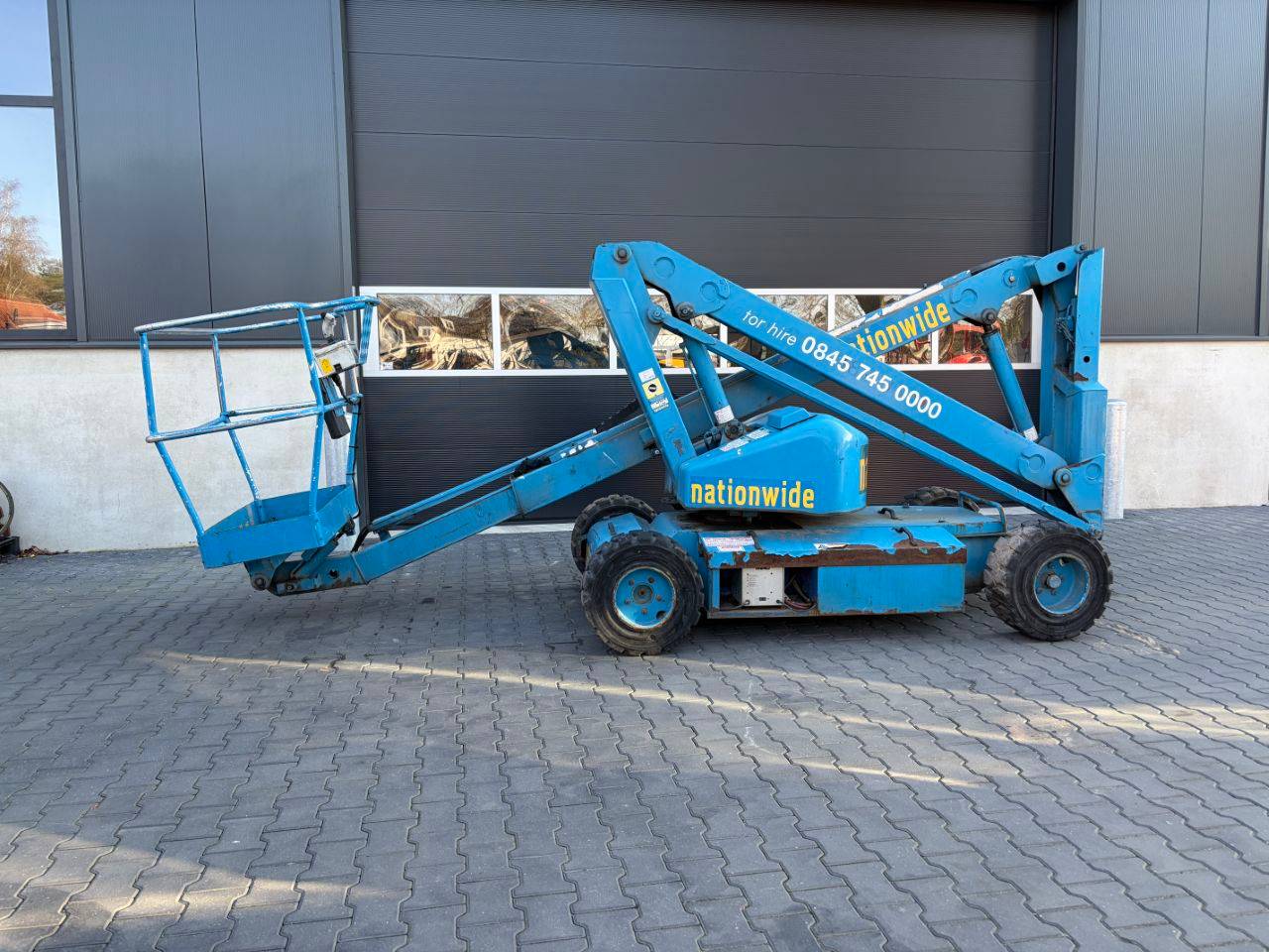 Articulated boom lift Upright AB38 Electric 13.5m 1999