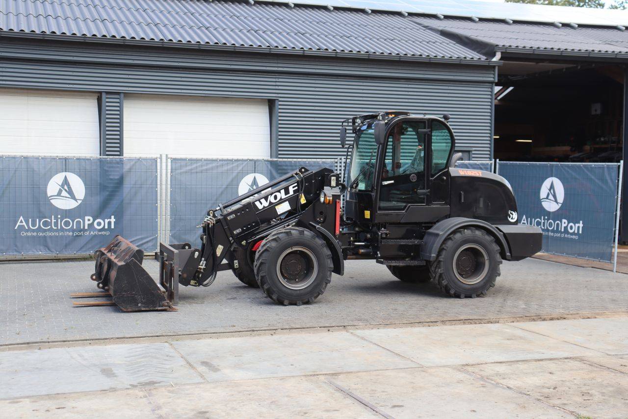 Chargeuse sur pneus diesel Wolf WL825T 70 kW 2023