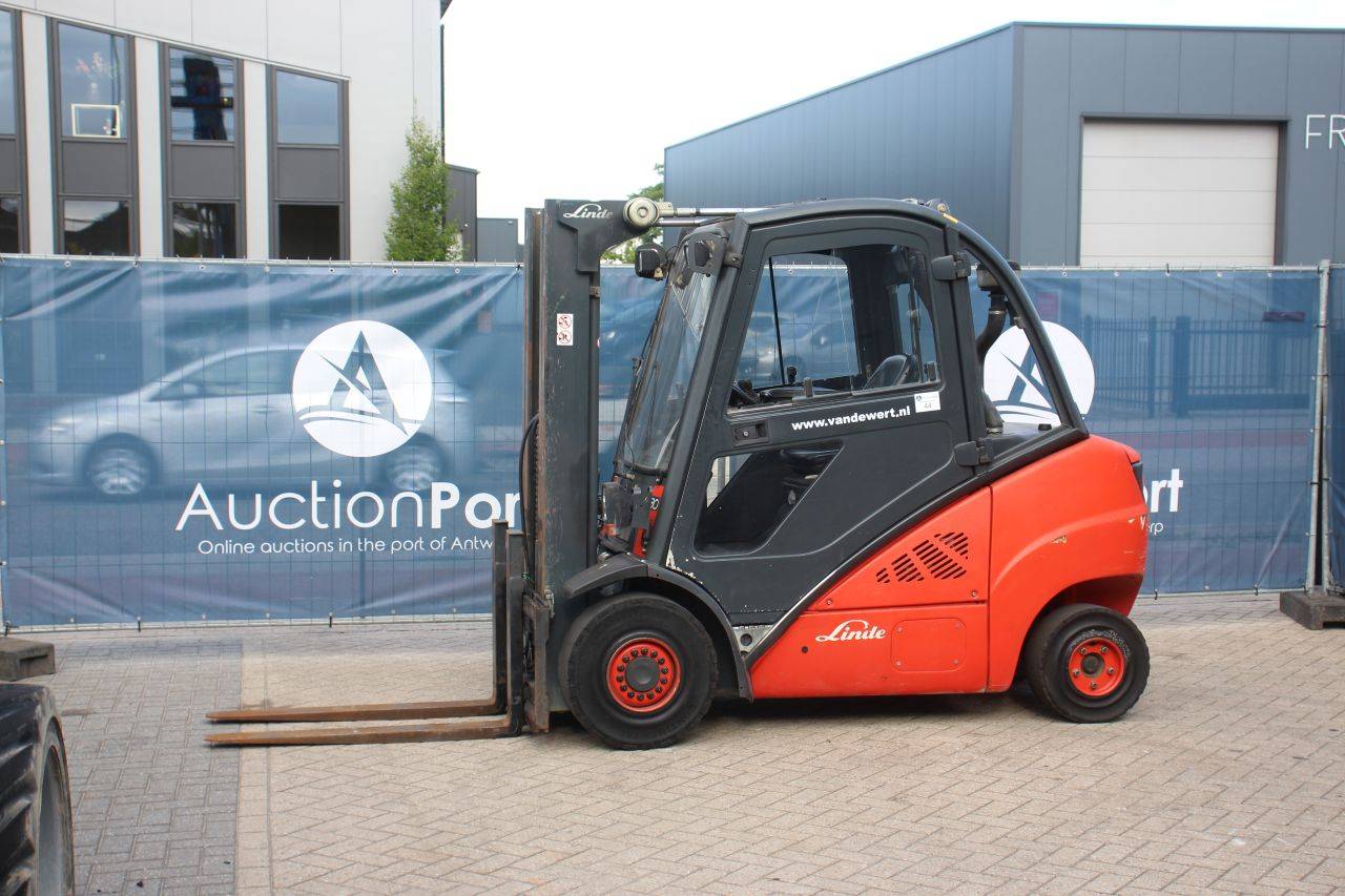 Linde H30D-01 Diesel Forklift 2011