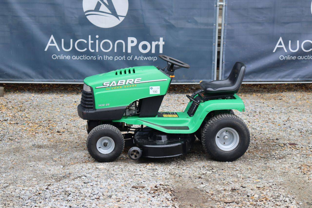 Zitmaaier John Deere Sabre 1438 GS Benzine 1998