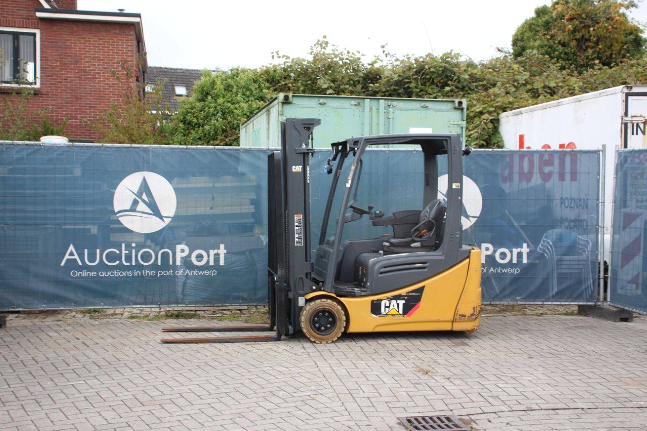 Forklift Caterpillar 2ET4000 Electric 4000kg 4.8m
