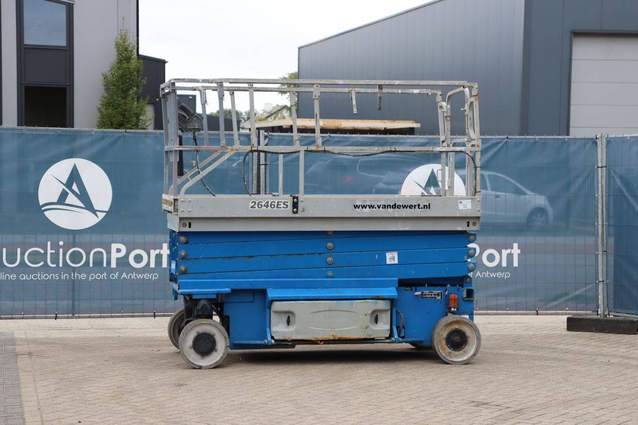 Scherenbühne JLG 2646ES Elektrisch 450 kg 10 m 2006
