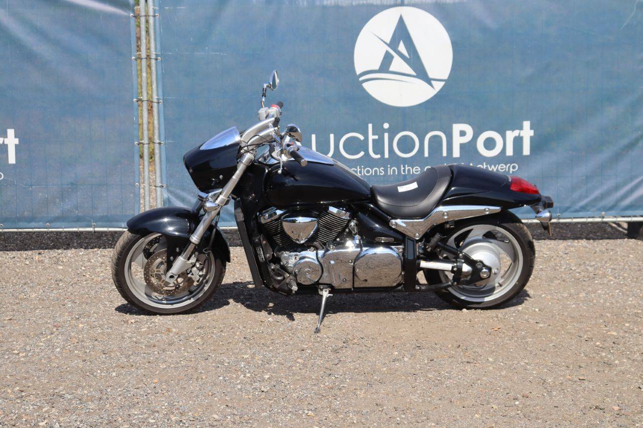 Suzuki VZ1500 Petrol 80hp 2009