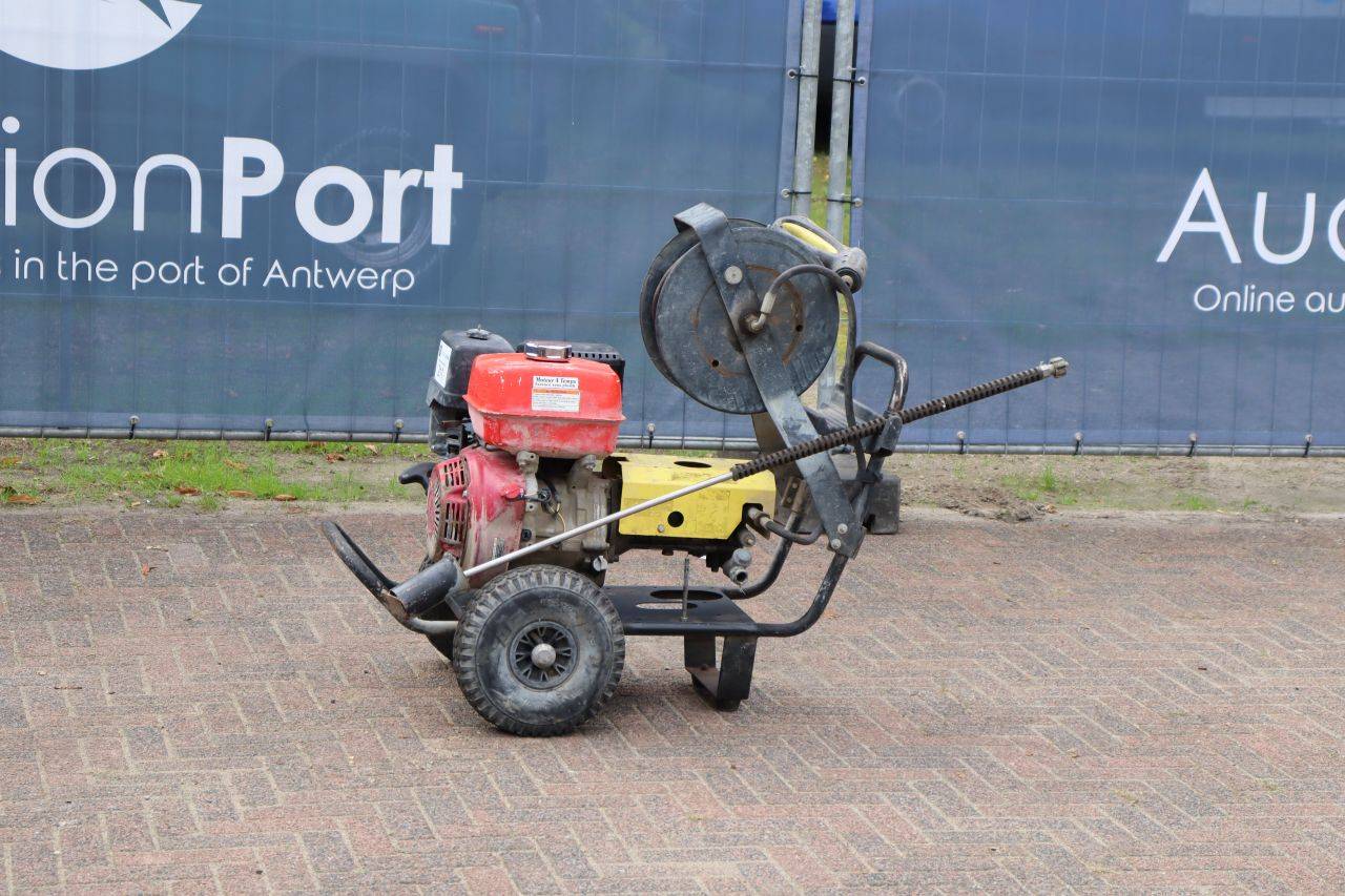 Kärcher HD 1050 B Petrol High-Pressure Cleaner