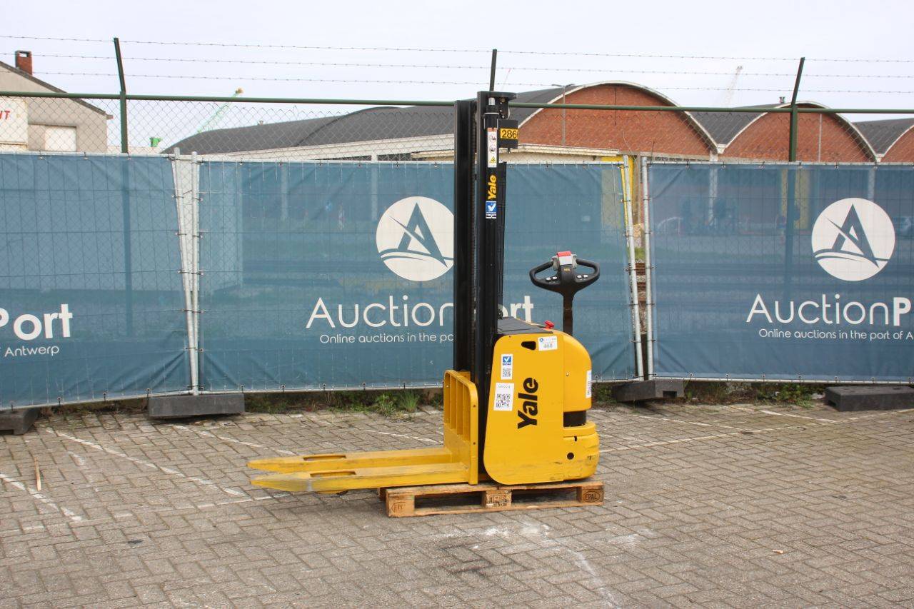 Stacker Yale MS12 AC Electric 1200kg 2015