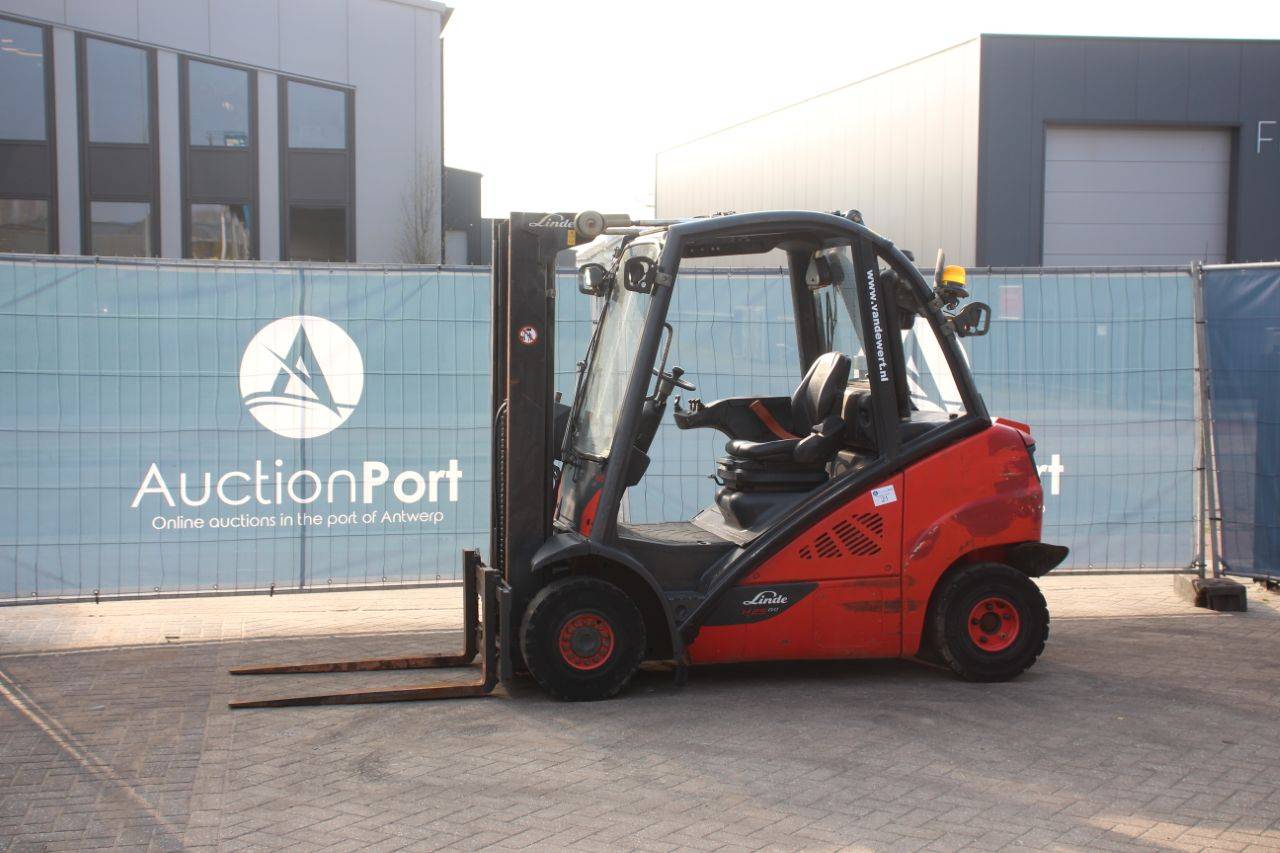 Linde H25D-02 Diesel Forklift 2500kg 7m 2014