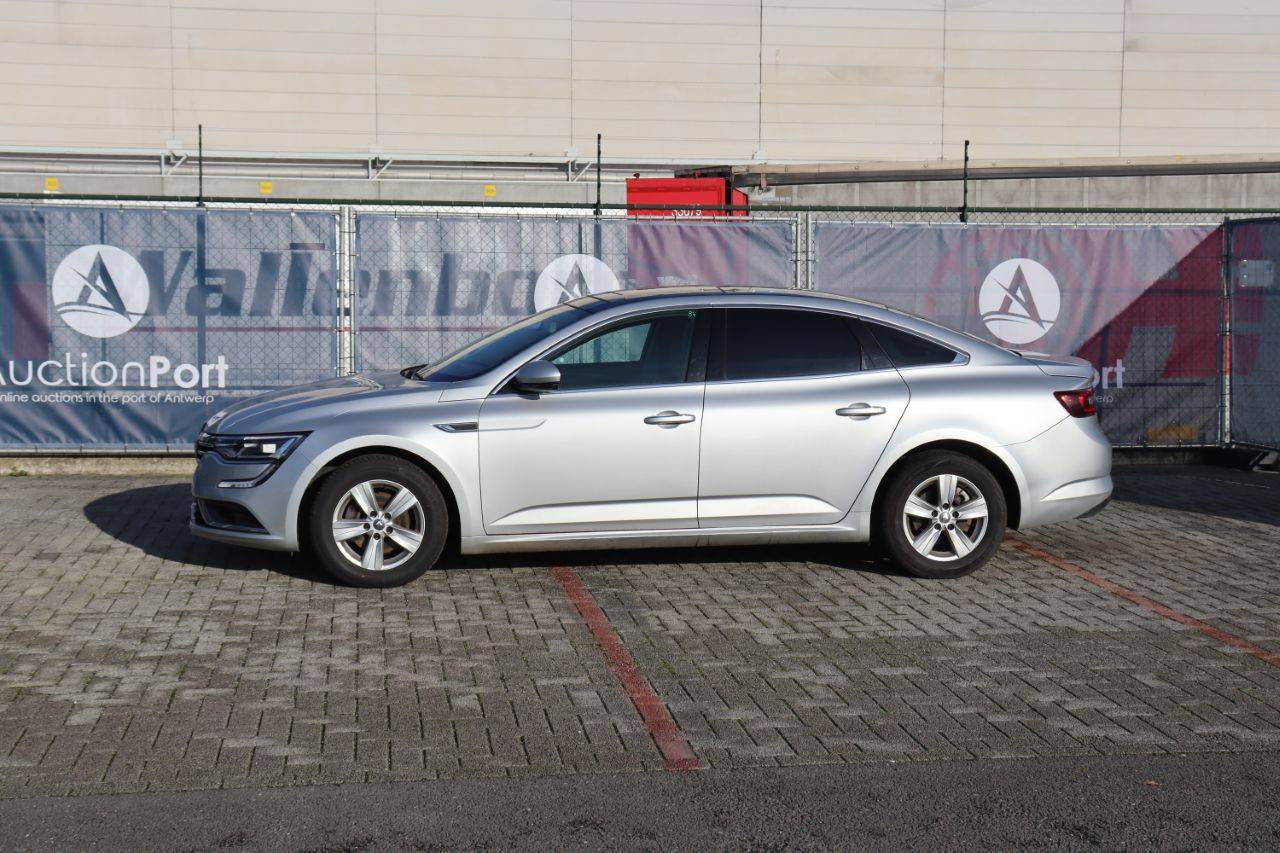 Passenger car Renault Talisman Petrol 149 hp 2018