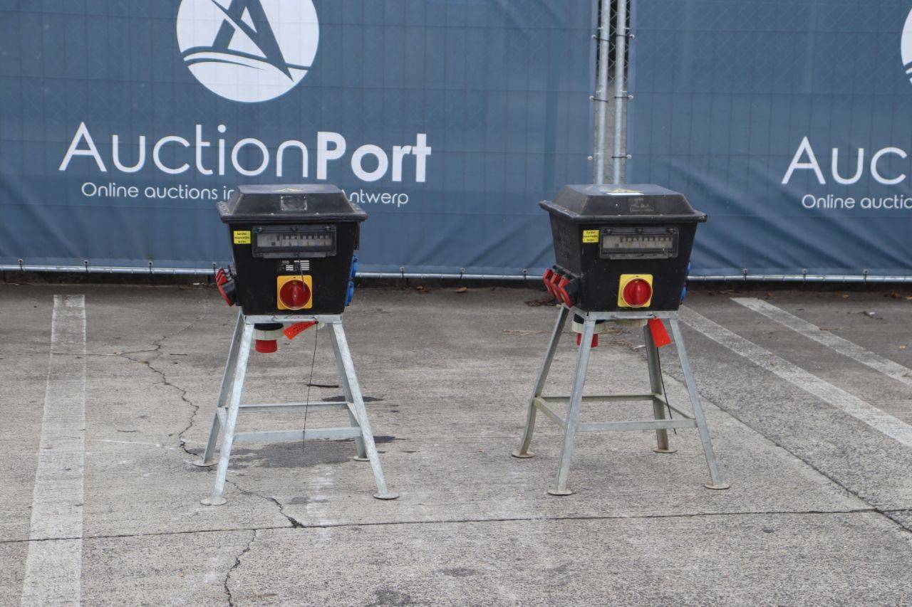 Party Distribution Boxes