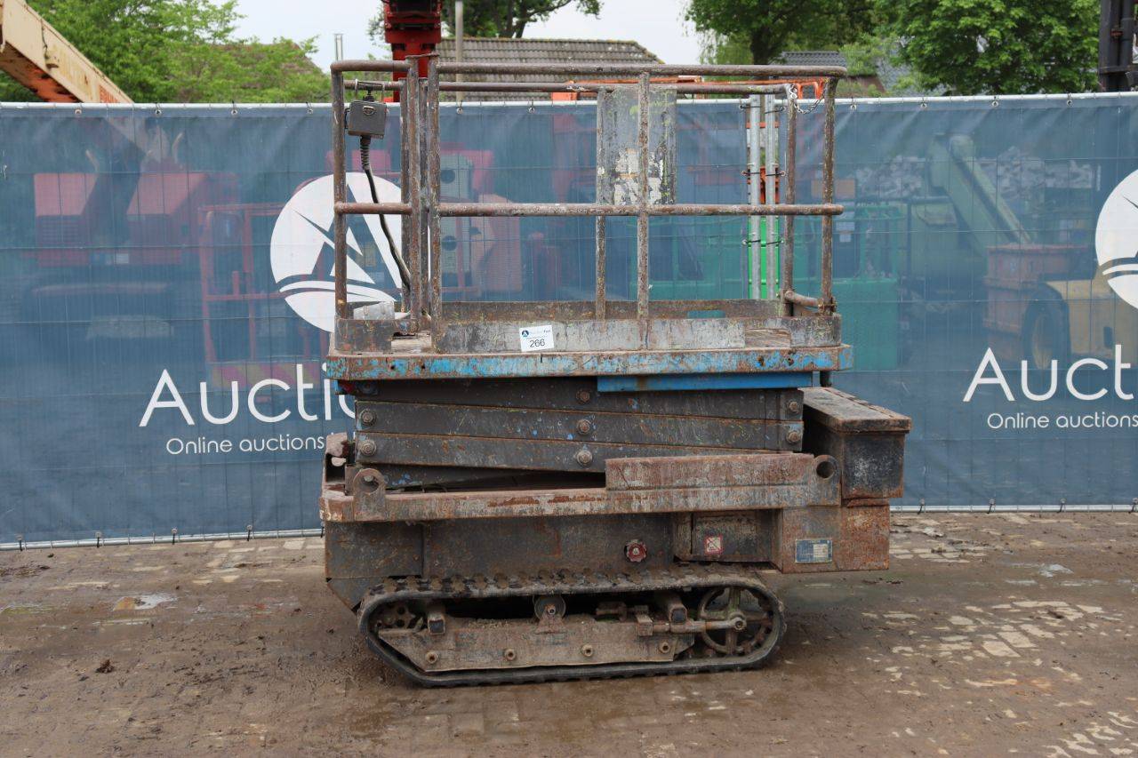 Scissor Lift Aichi RV041 Electric