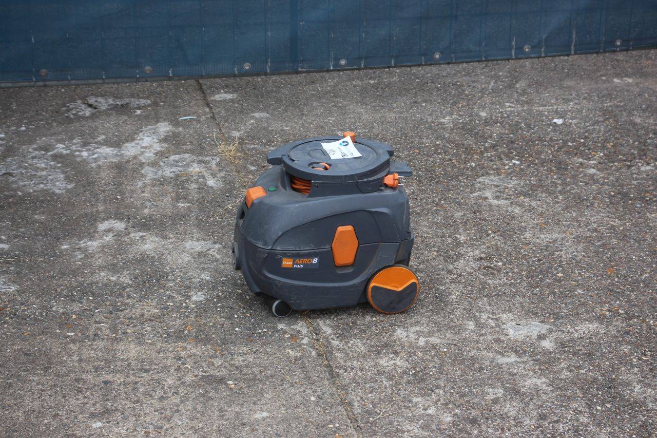 Taski Aero 8 Electric Vacuum Cleaner