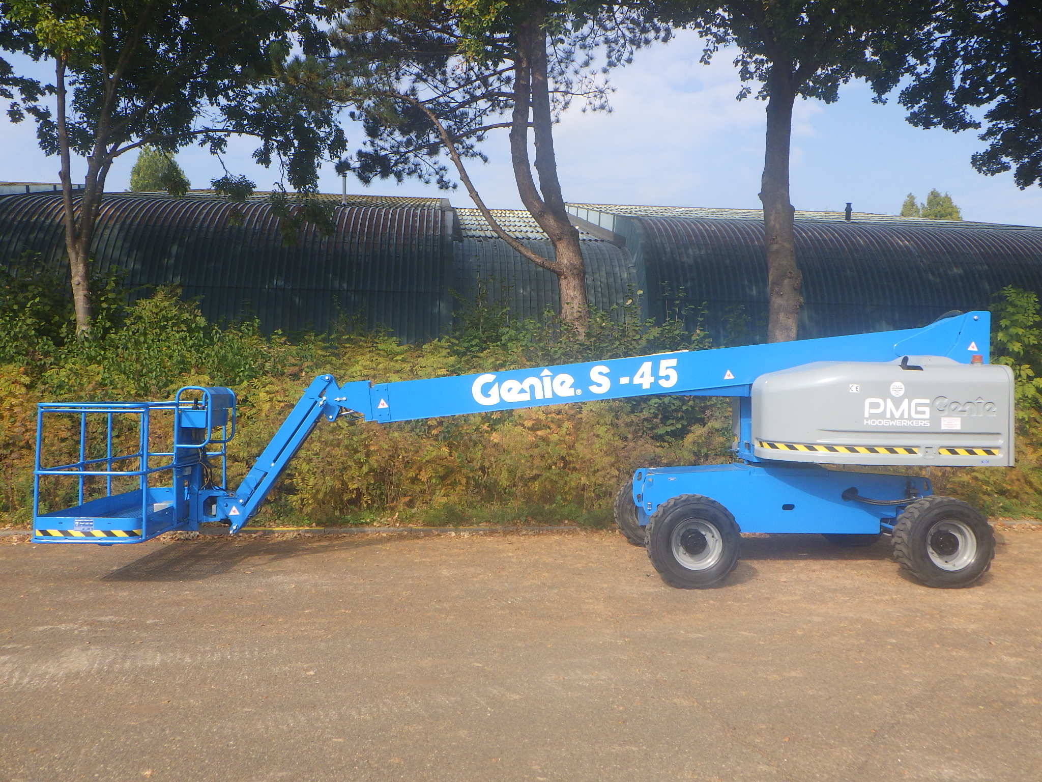 Aerial work platforms and scissor lifts