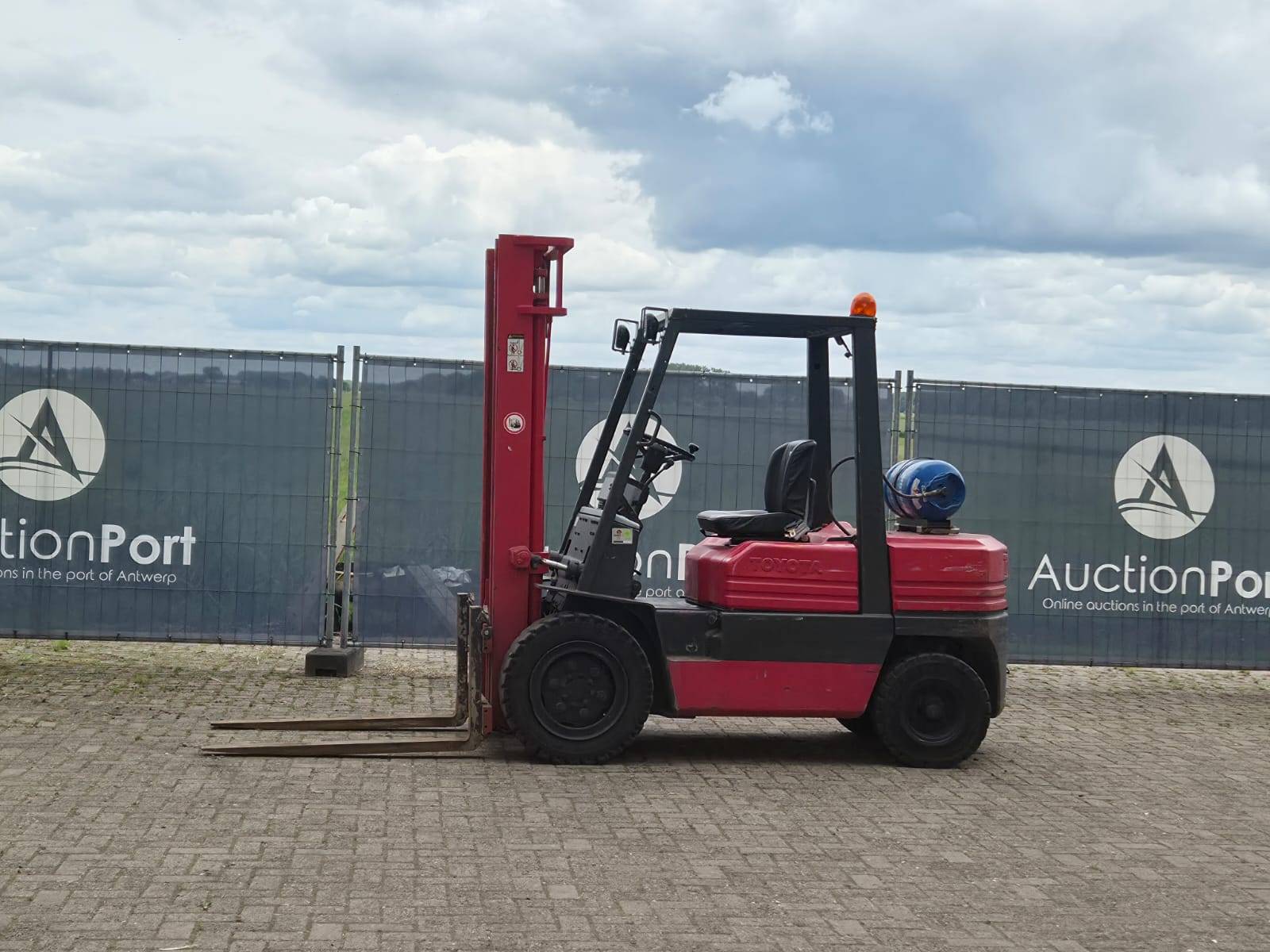 Forklift Toyota 42-5FG30 LPG 3000kg 3.7m