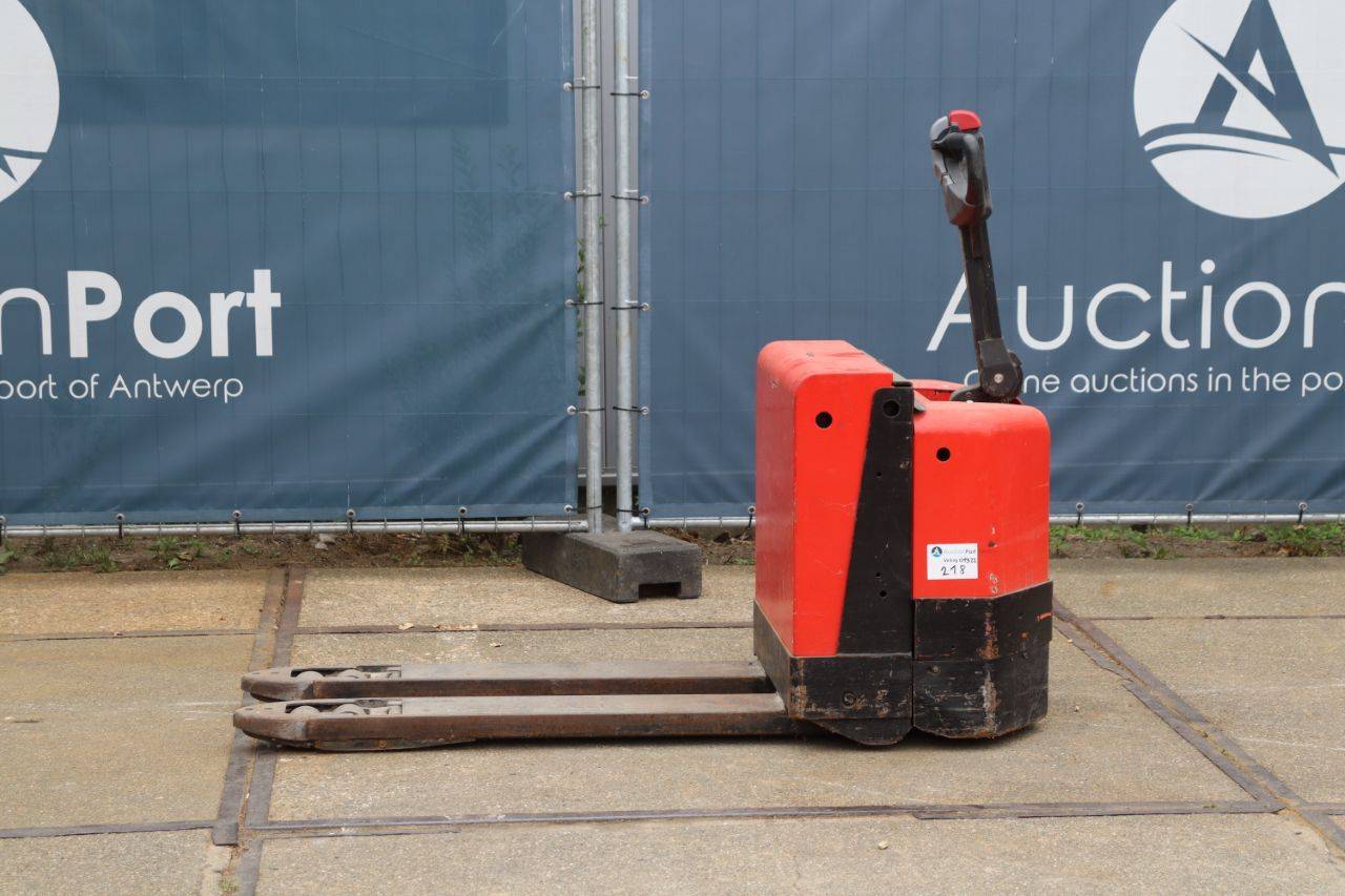 Toyota 7P Electric Pallet Truck