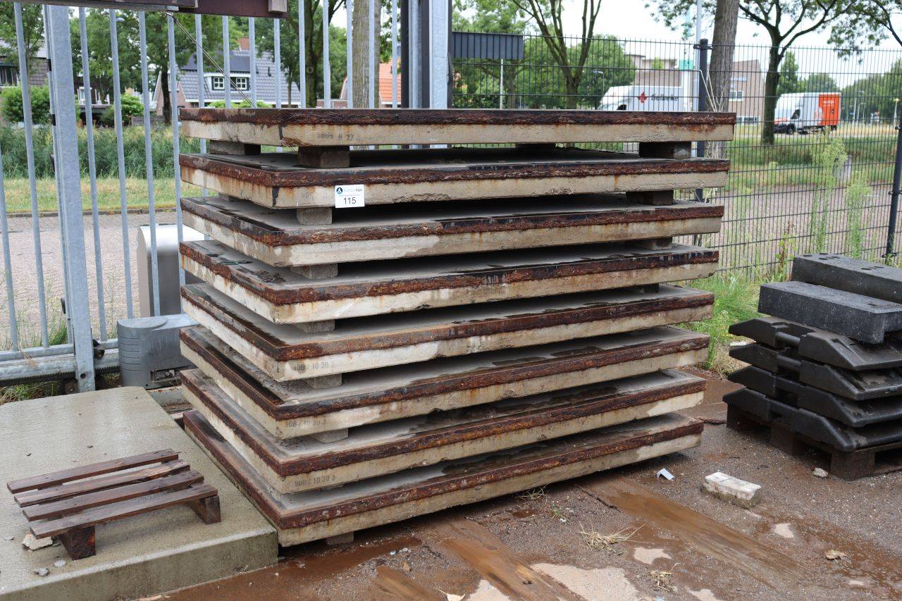 Concrete slab 8 pieces