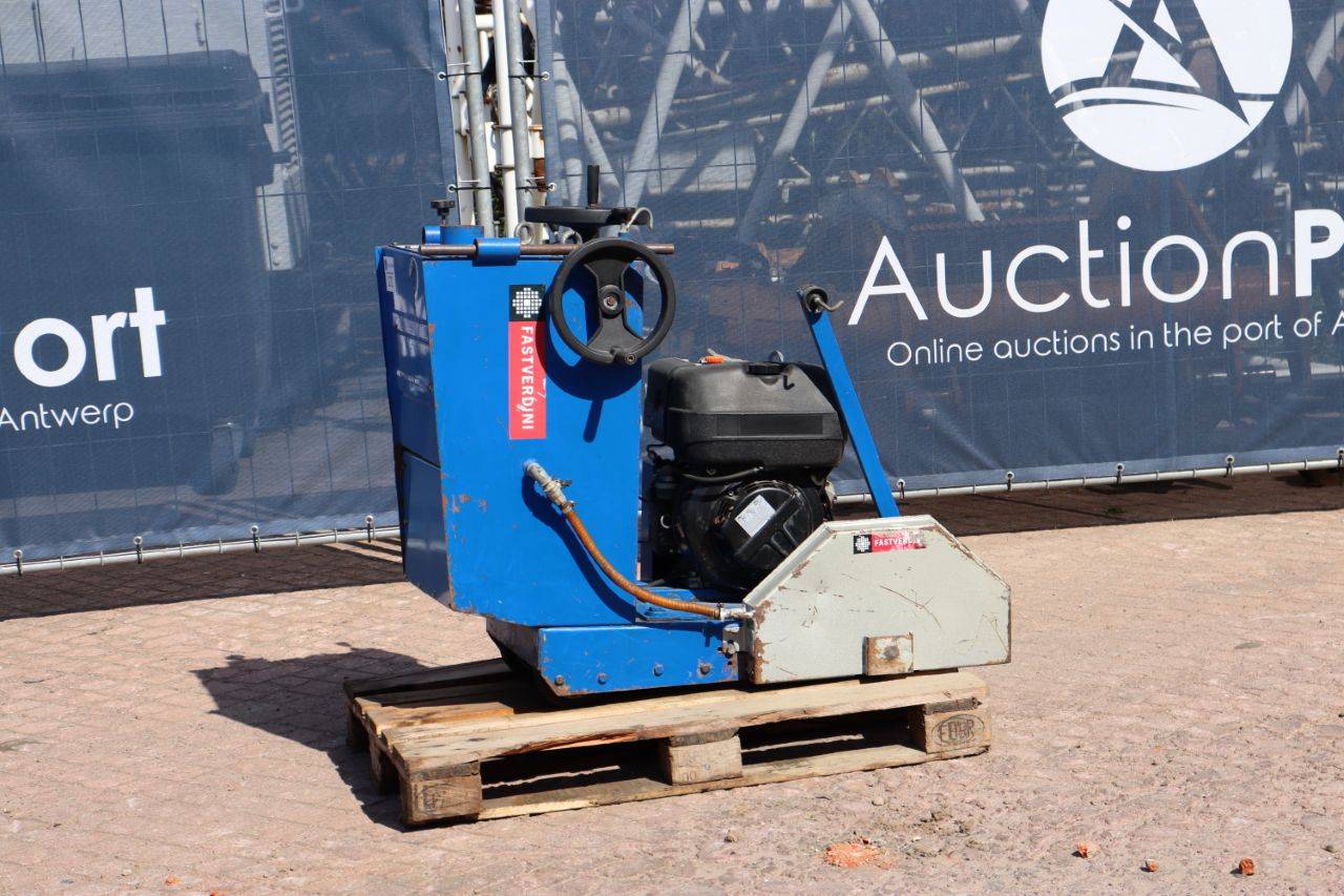 Fastverdini Diesel floor saw