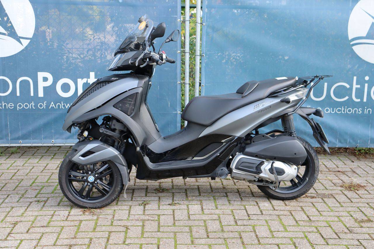 Scooter Piaggio MP3 Yourban 300 LT Gasolina 23hp