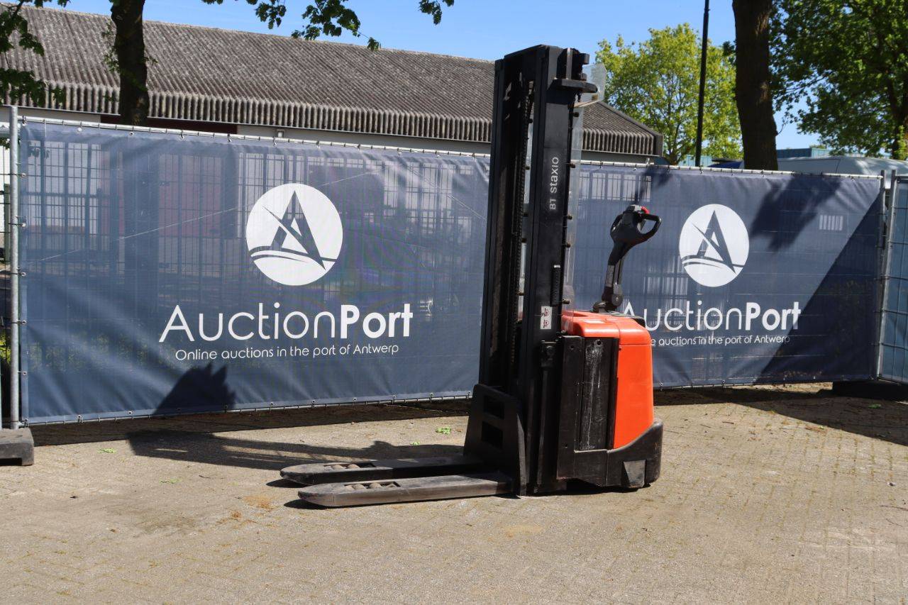 Stacker BT SPE160L Electric 2000kg 5.4m 2012