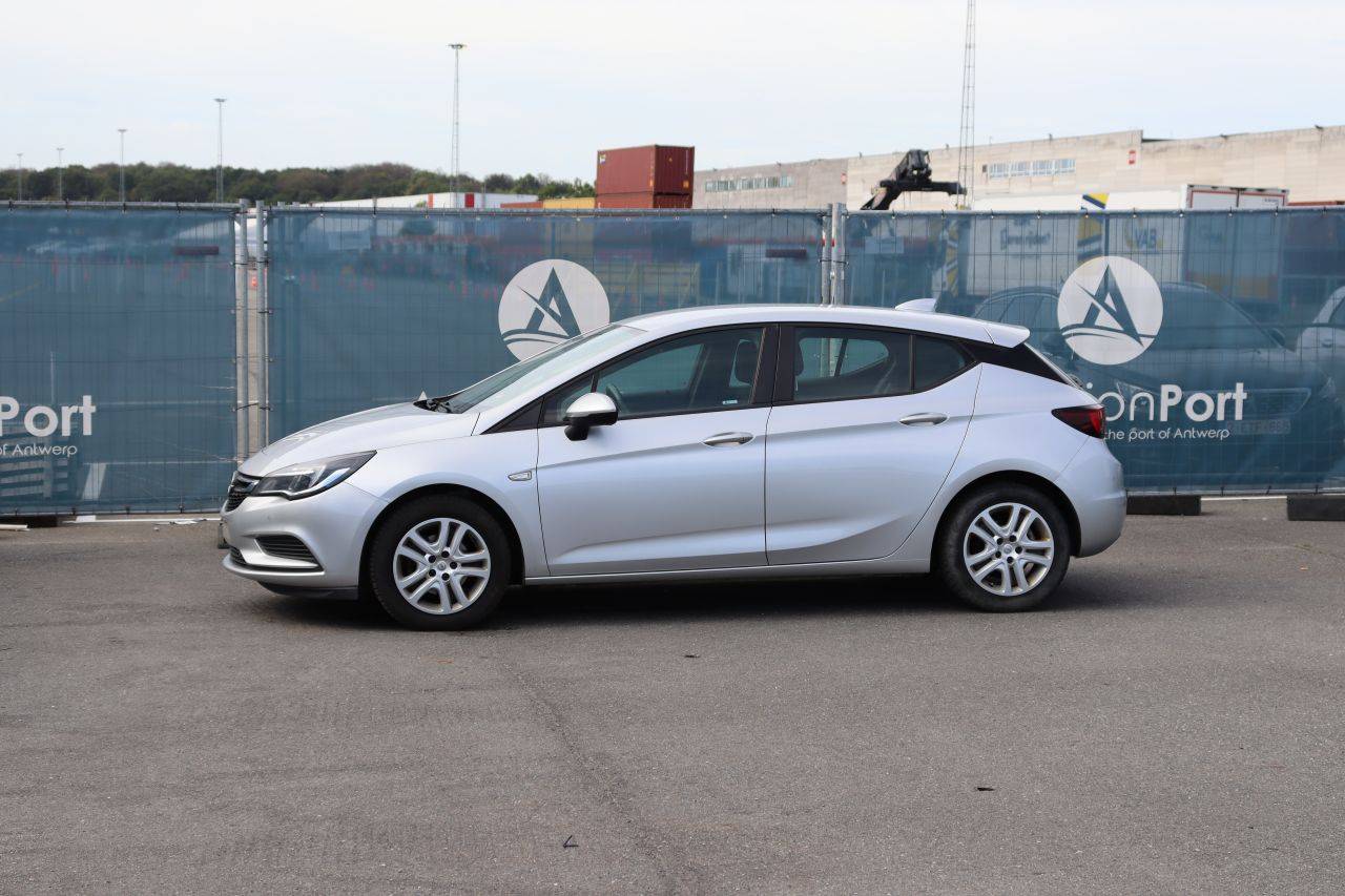 Passenger car Opel Astra Petrol 105hp 2017 (Margin)
