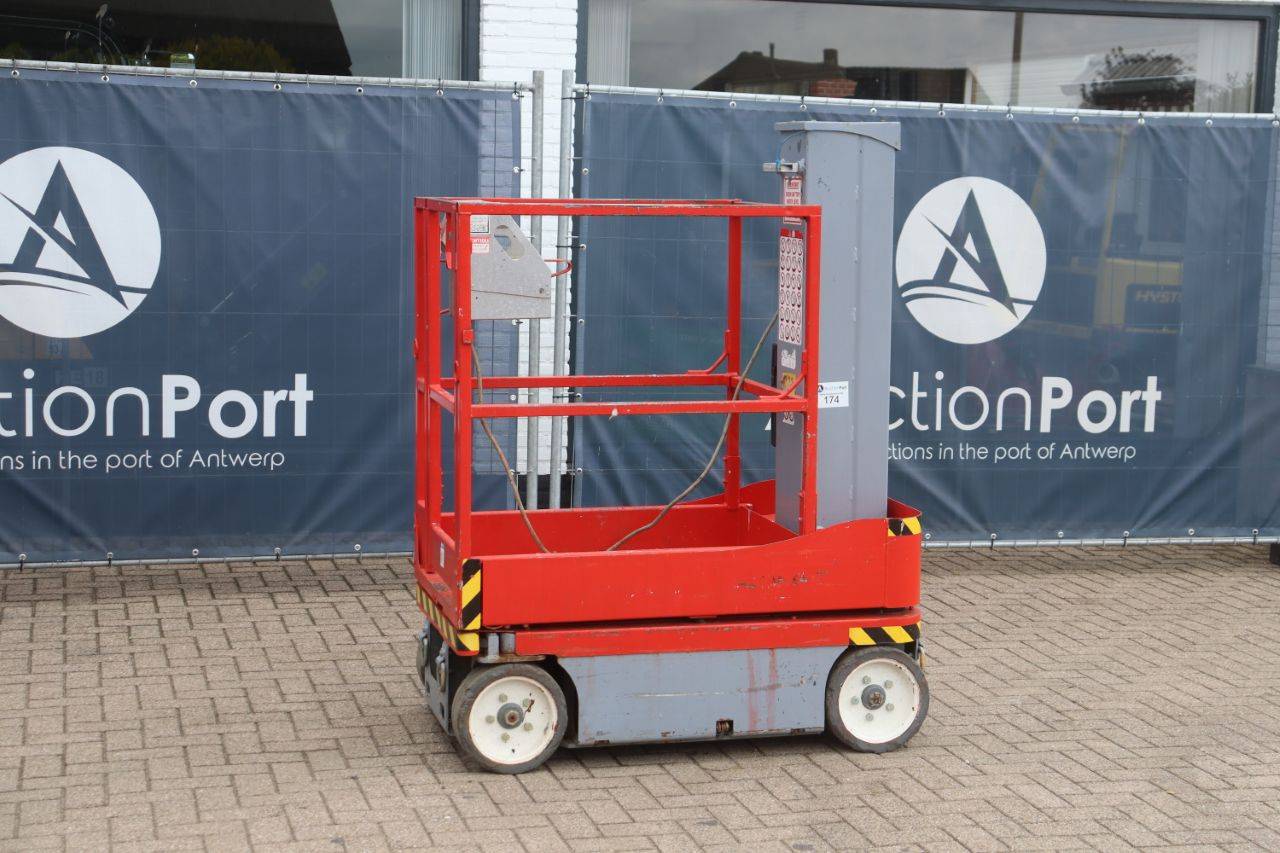 Skyjack Electric Mast Lift 7.0m 2015