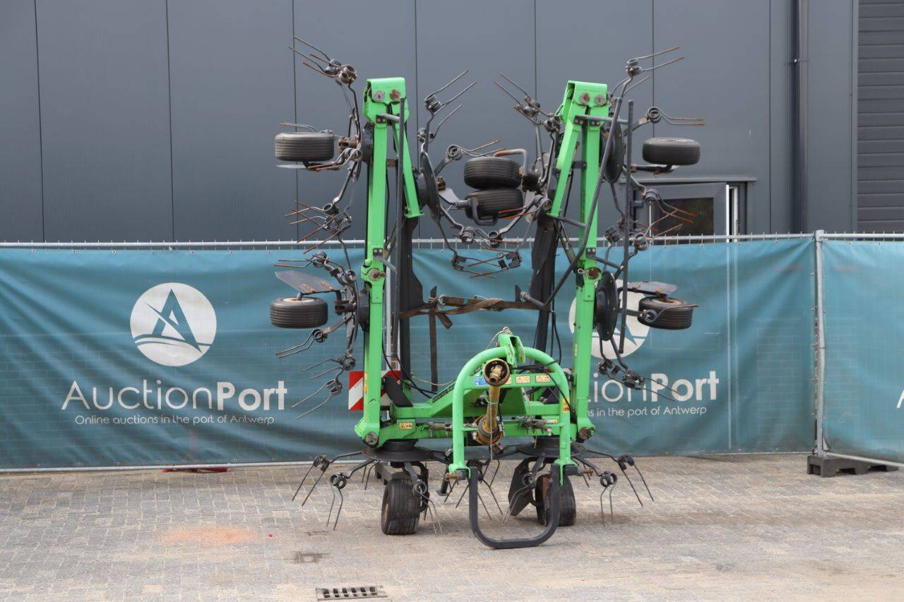 Hay tedder Deutz Fahr CondiMaster 9021