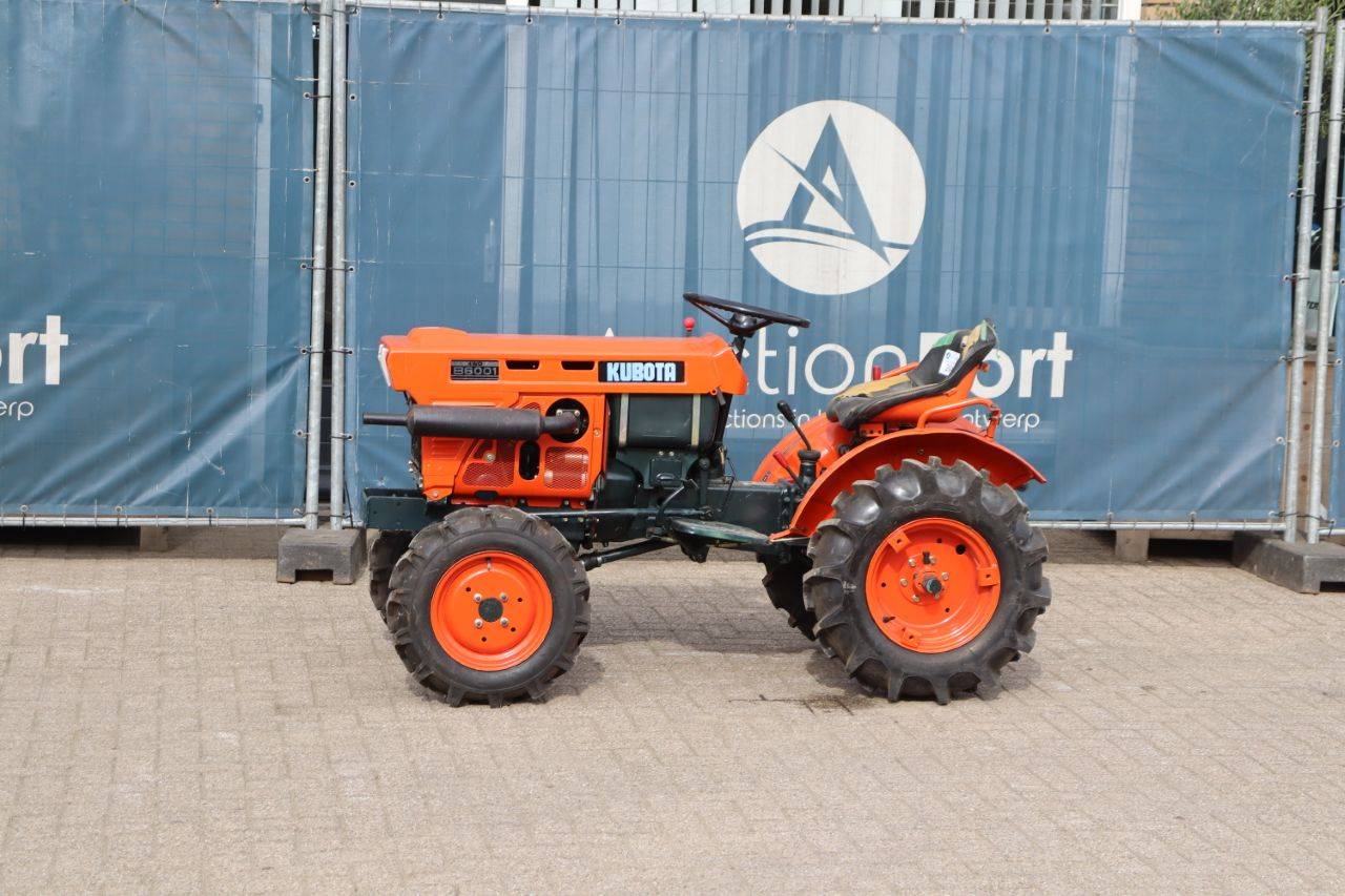 Mini tractor Kubota B6001 Diesel 12hp