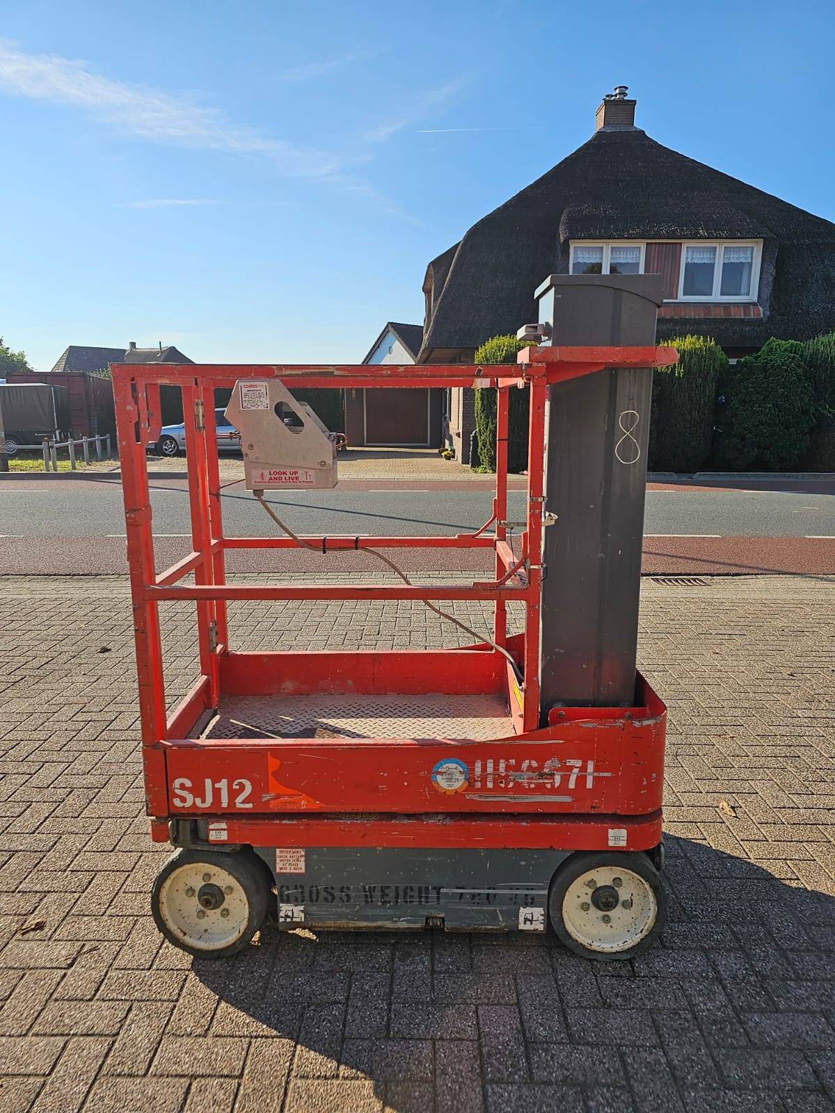 SkyJack SJ12 Electric Mast Lift 5.48m 2015