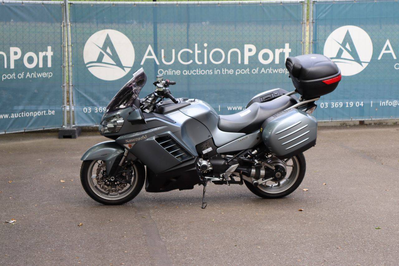 Motorbike Kawasaki GTR1400 Petrol 2007 (Margin)