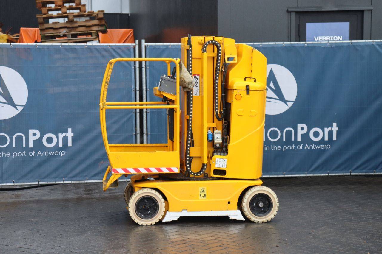 JLG Toucan 800 A Electric Articulated Boom Lift 2004