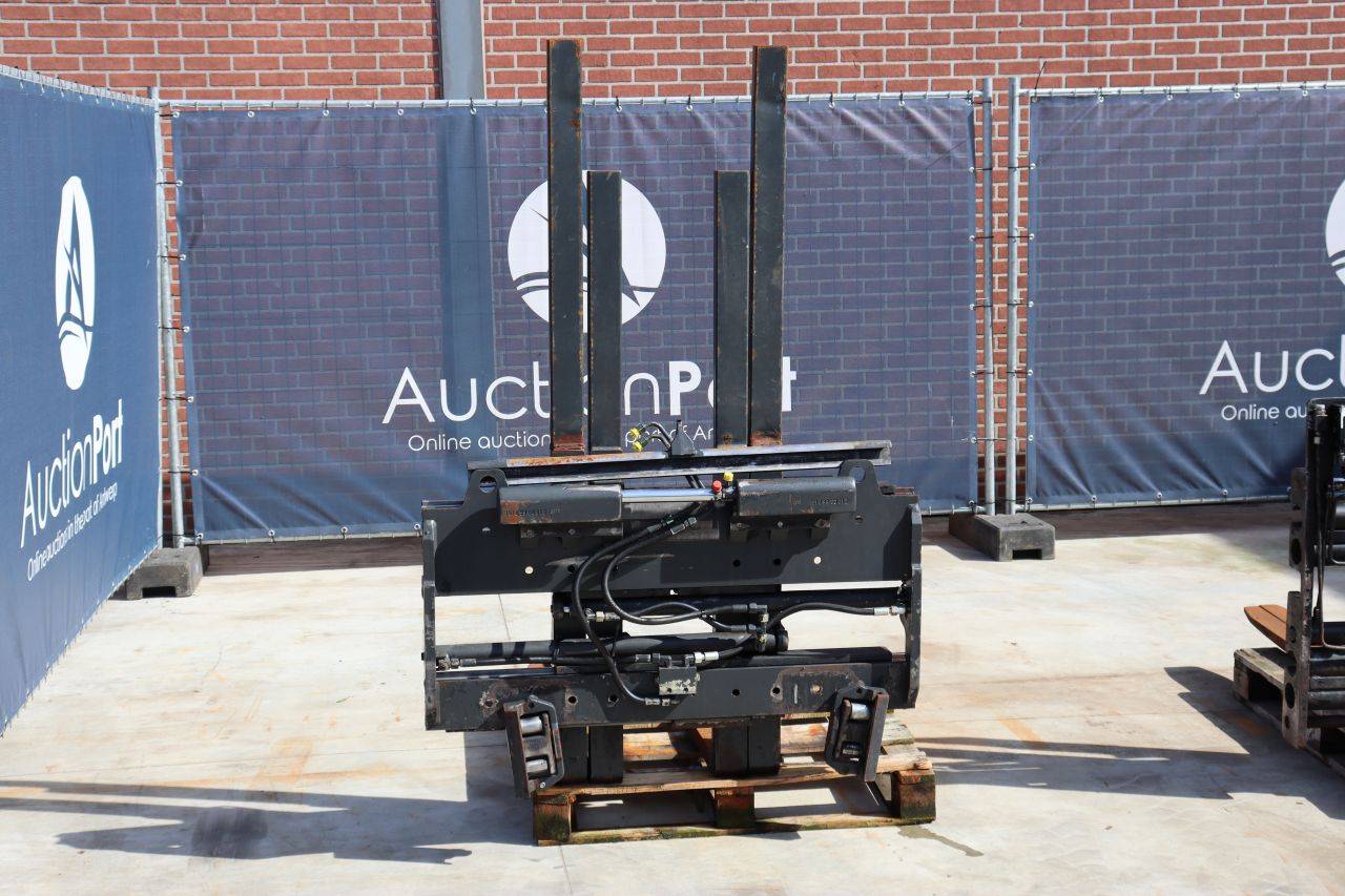 Automatic fork adjuster