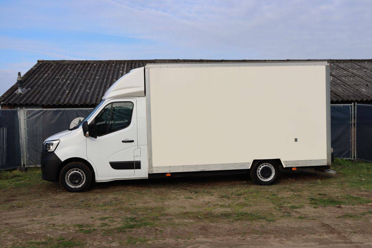Renault Master Diesel Furgoneta de Caja Fuerte 146 CV 2023
