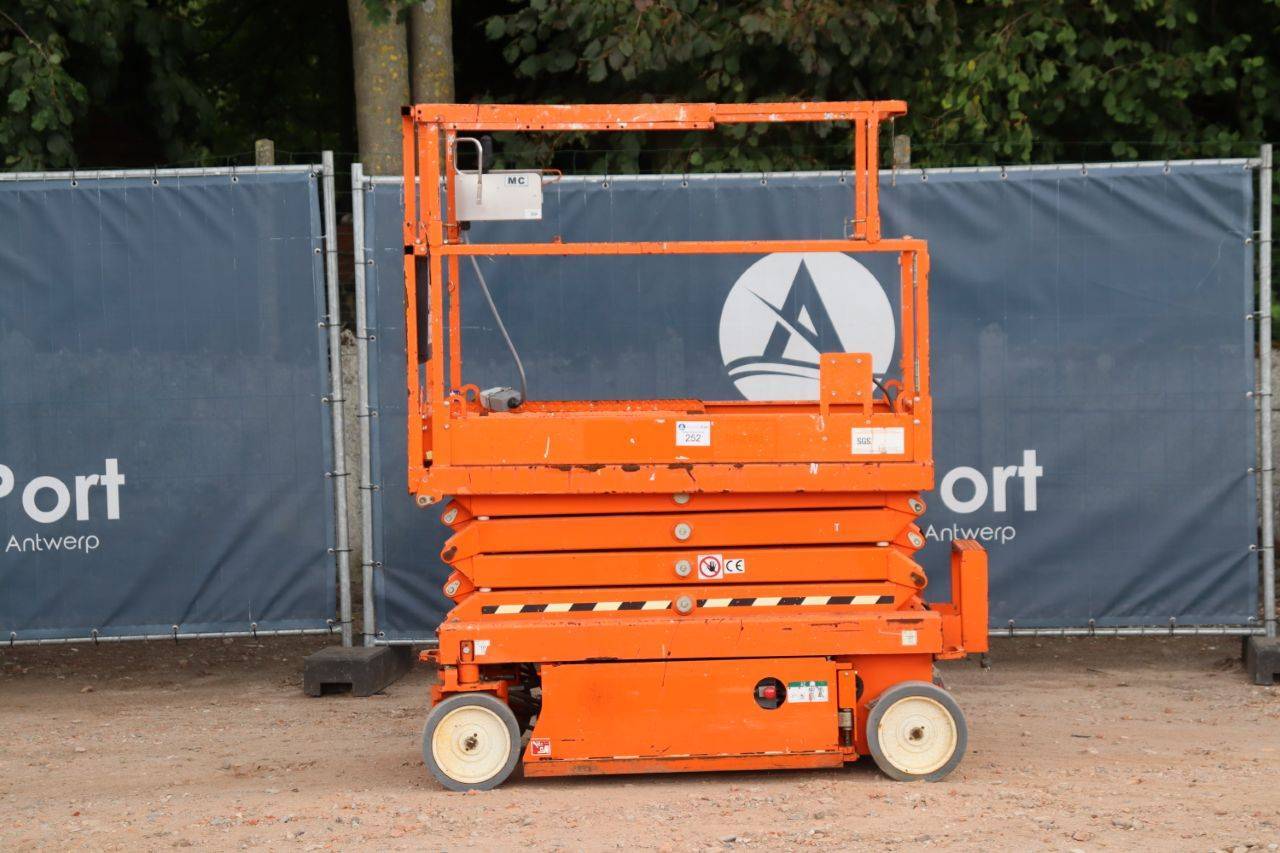 Scissor lift Skyjack SJ3219 Electric 7.47m
