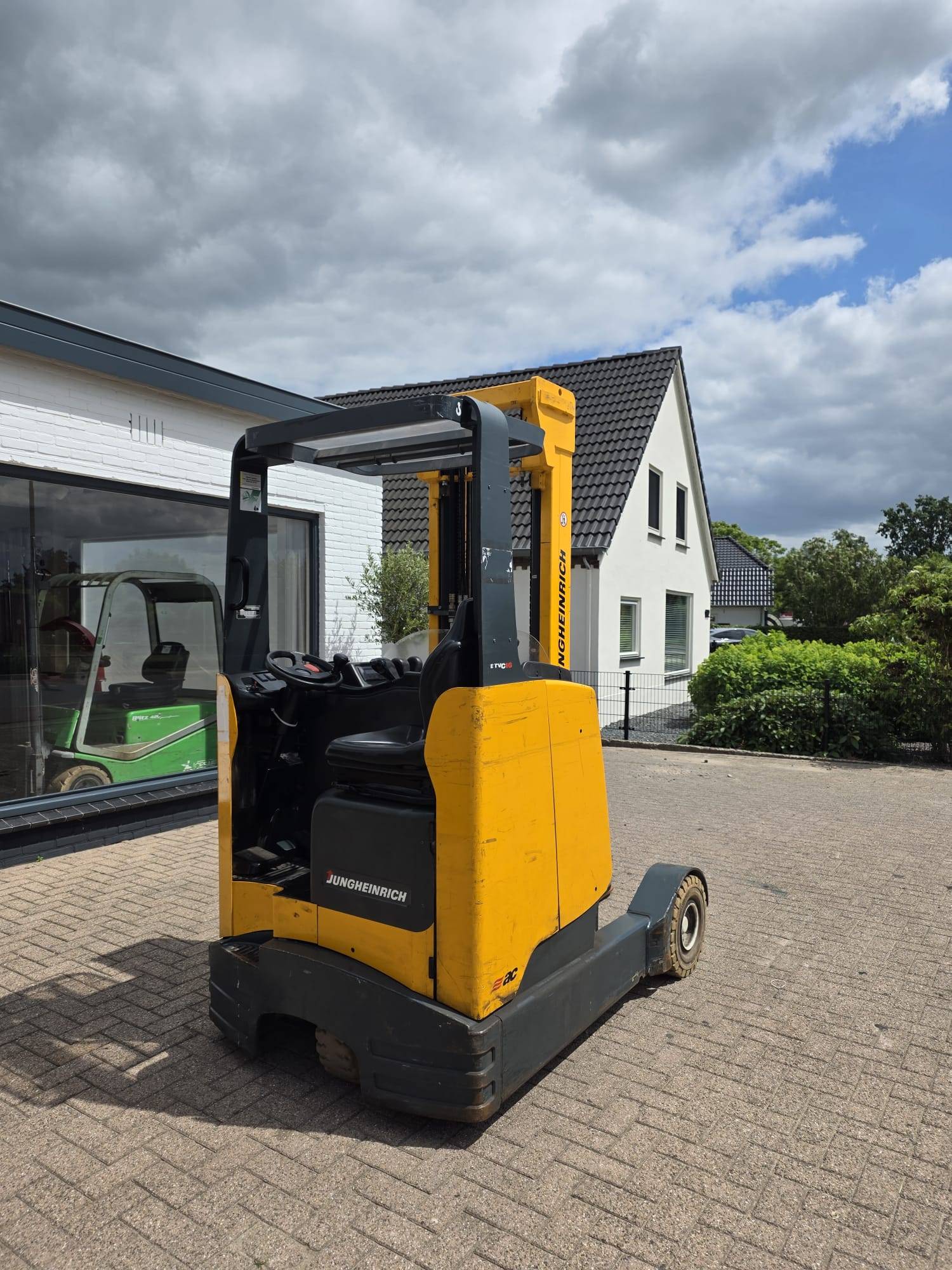 Reachtruck Jungheinrich ETV C16 Elektrisch 1600kg 4.7m