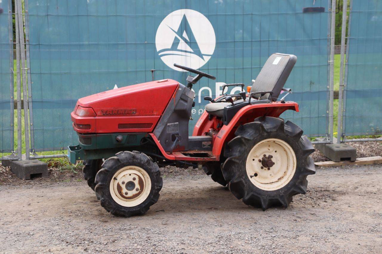 Mini tractor Yanmar Ke-3D Diesel 13HP