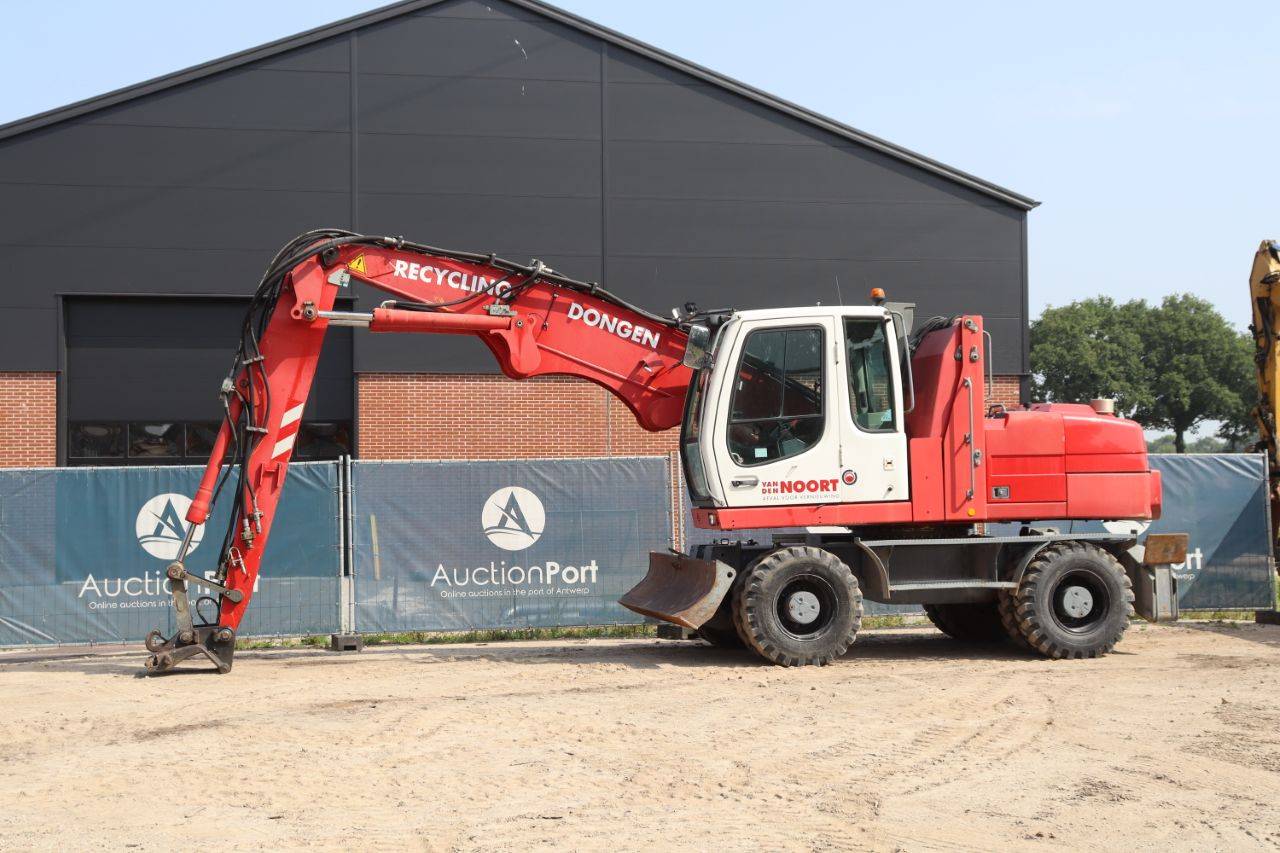 Wheeled excavator Liebherr A316 LITRONIC Diesel 2010