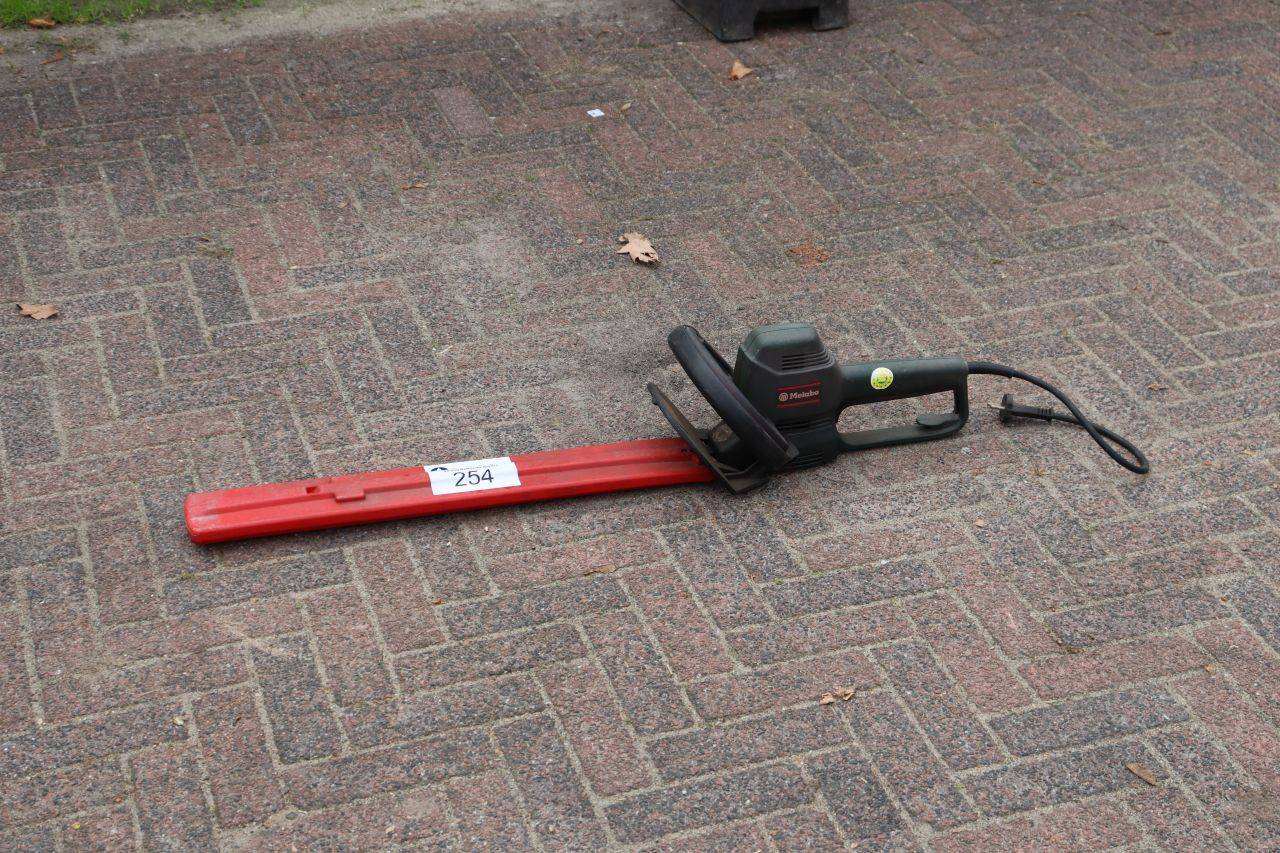 Decespugliatore elettrico Metabo HS 8155 S