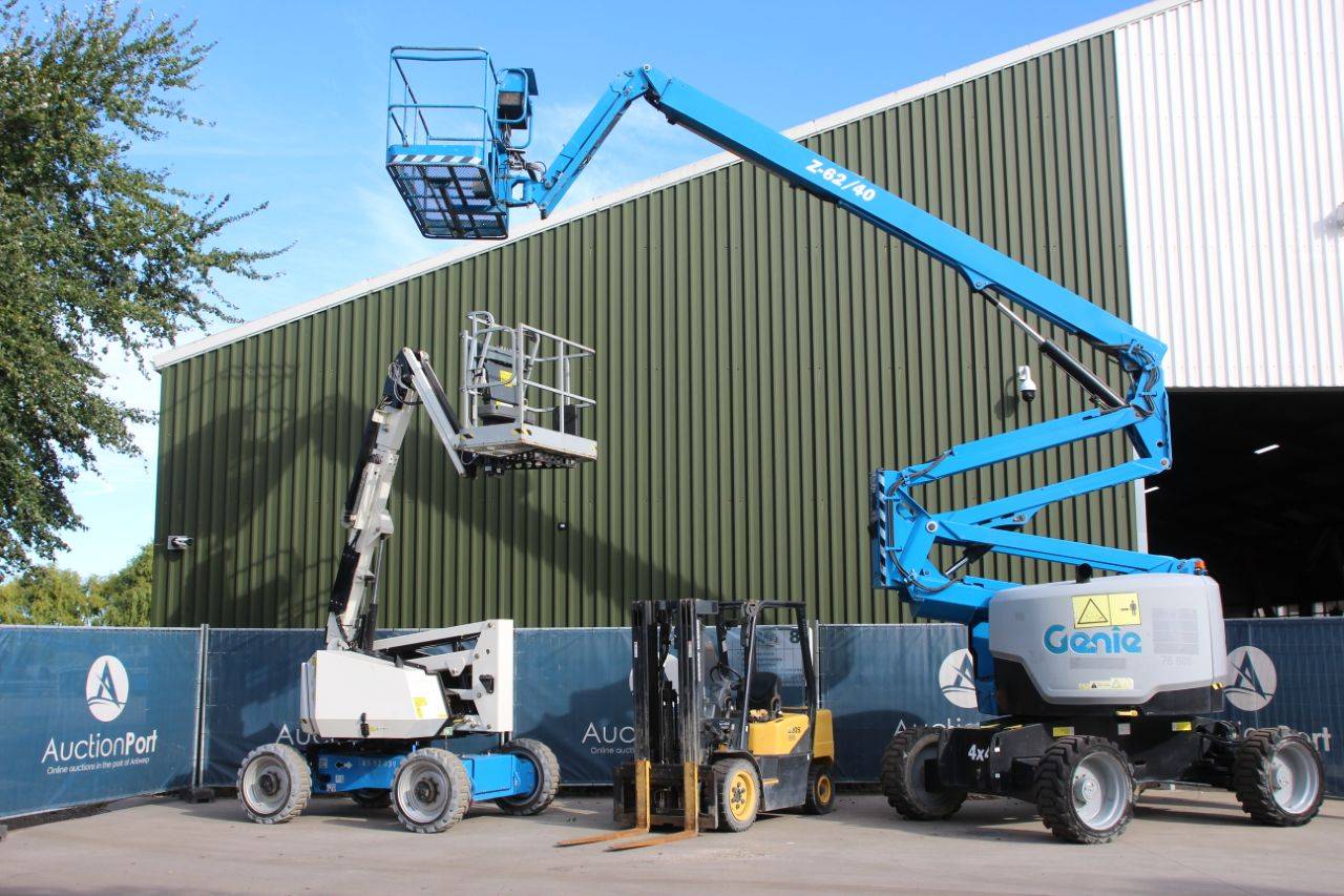 Aerial work platforms - Forklifts - Dumpers - Trailers - Sliding gates