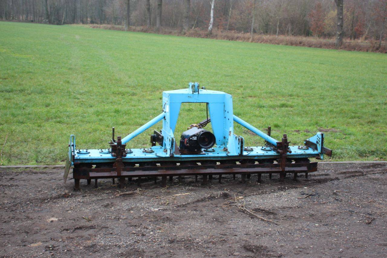 Rotary harrow