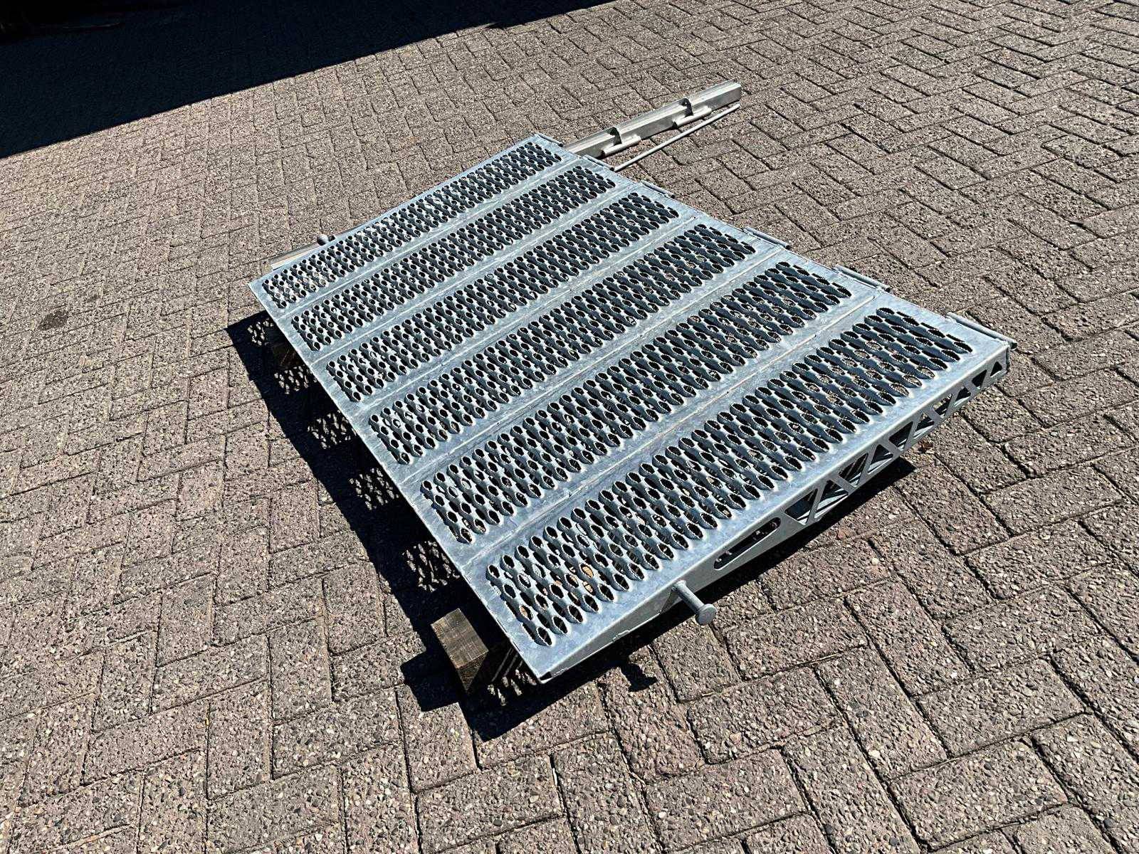 Loading ramp
