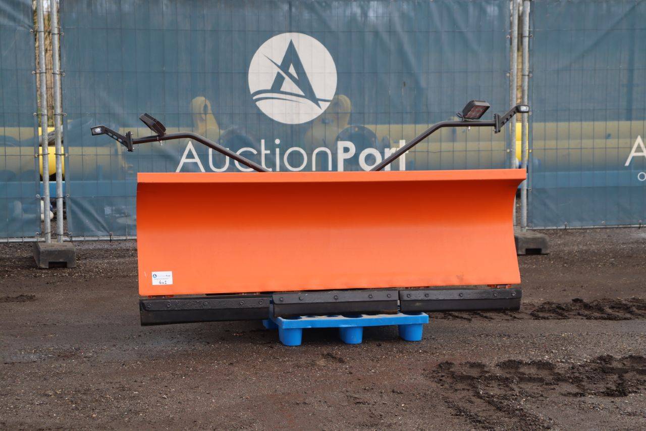 Snow plow HYLT 180 1975