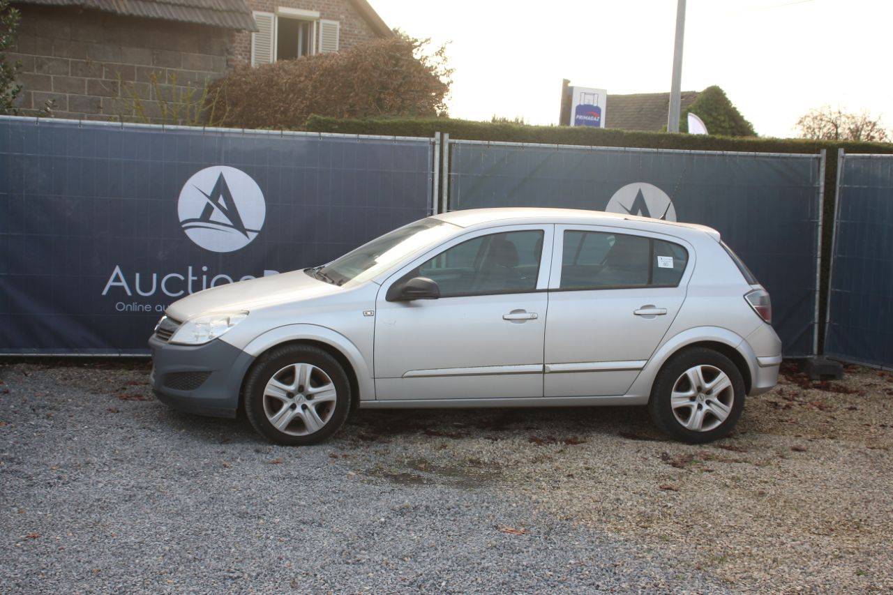 Passenger car Opel Astra Diesel 2009 (Margin)