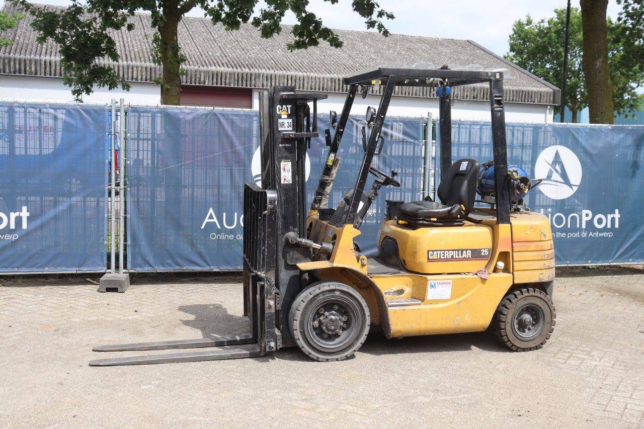 Heftruck Caterpillar GP25 LPG 2500kg 1997