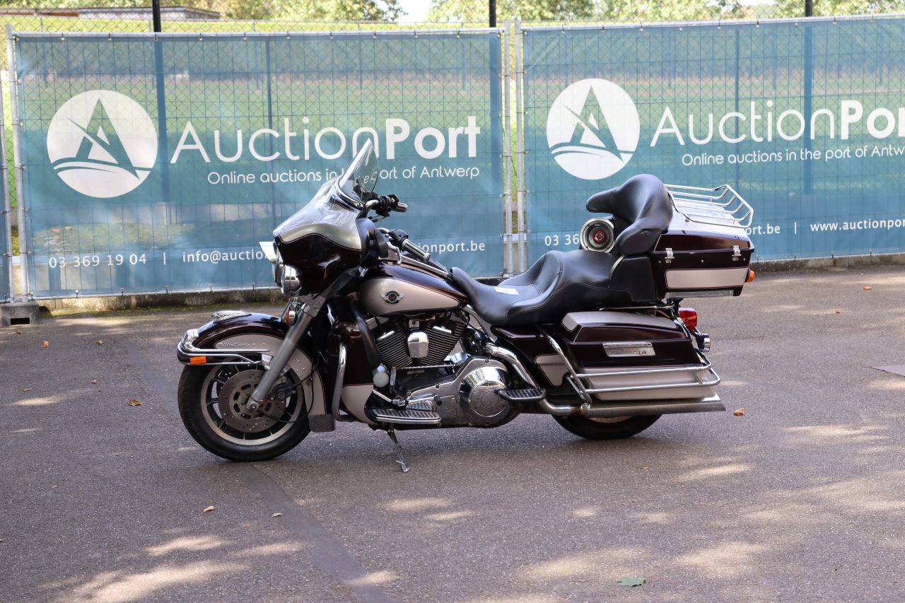 Motorcycle Harley-Davidson Ultra Classic Petrol 1999
