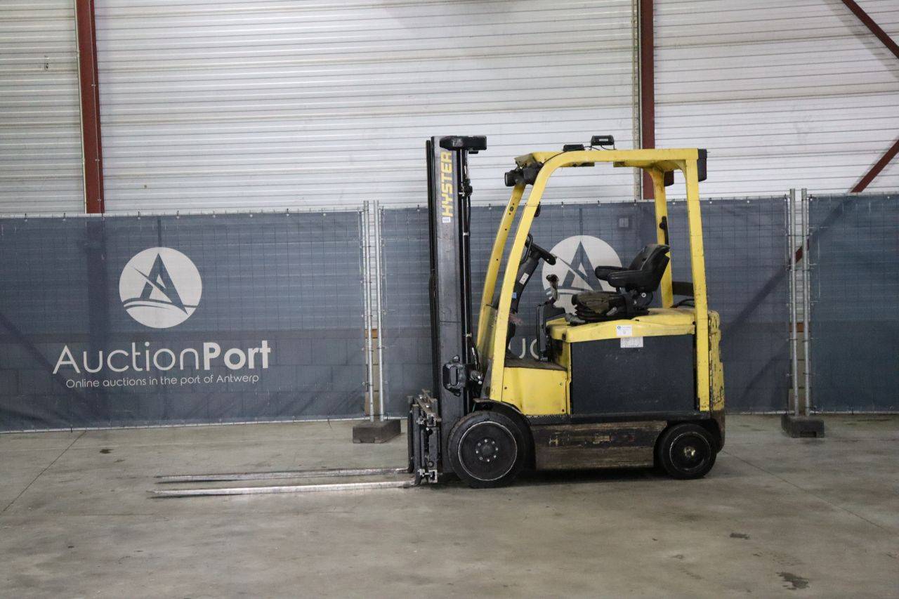 Forklift Hyster E2.5XN MWB Electric 1960kg 5.55m 2012