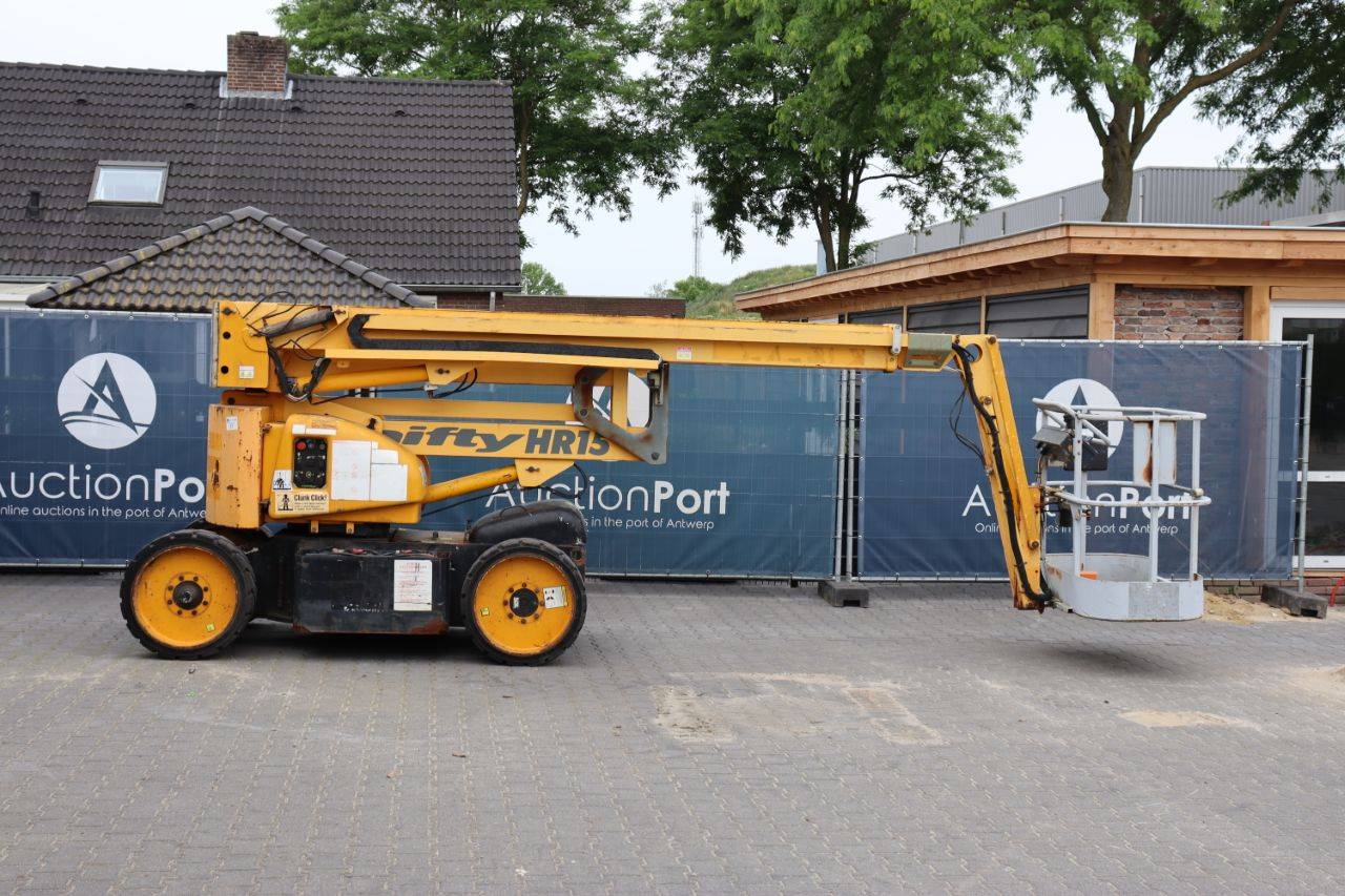 Nifty HR15NDE Articulated Boom Lift Electric+Diesel 15.5m 2005