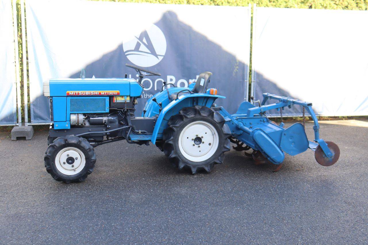 Mini trator Mitsubishi MT1301D Diesel 13hp com cultivador